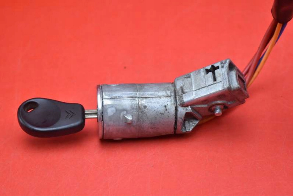 ignition key CITROEN C5 1 and 2.0 16V 136 KM 01-04