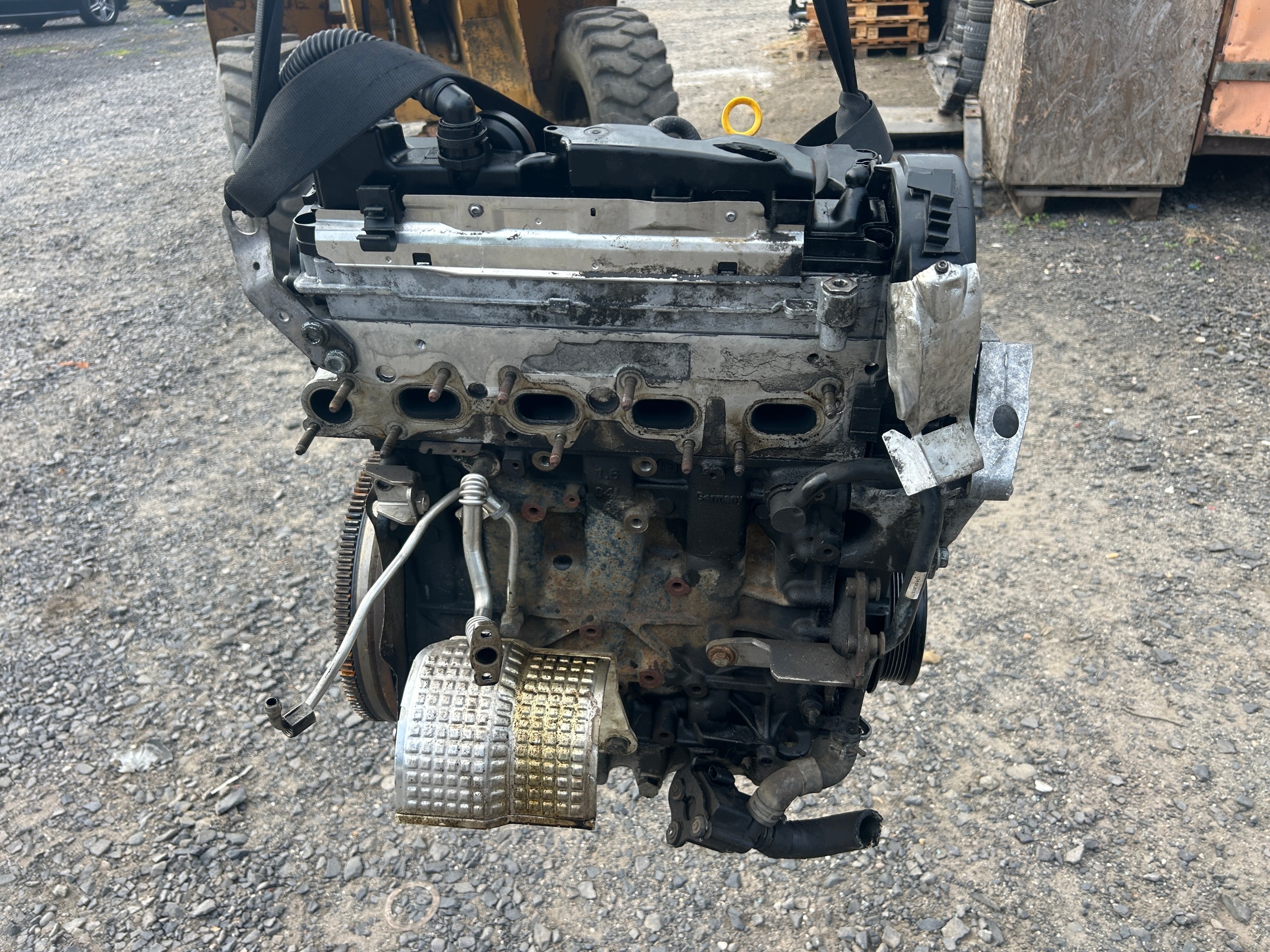 VW GOLF VII 1,6 TDI engine CLH
