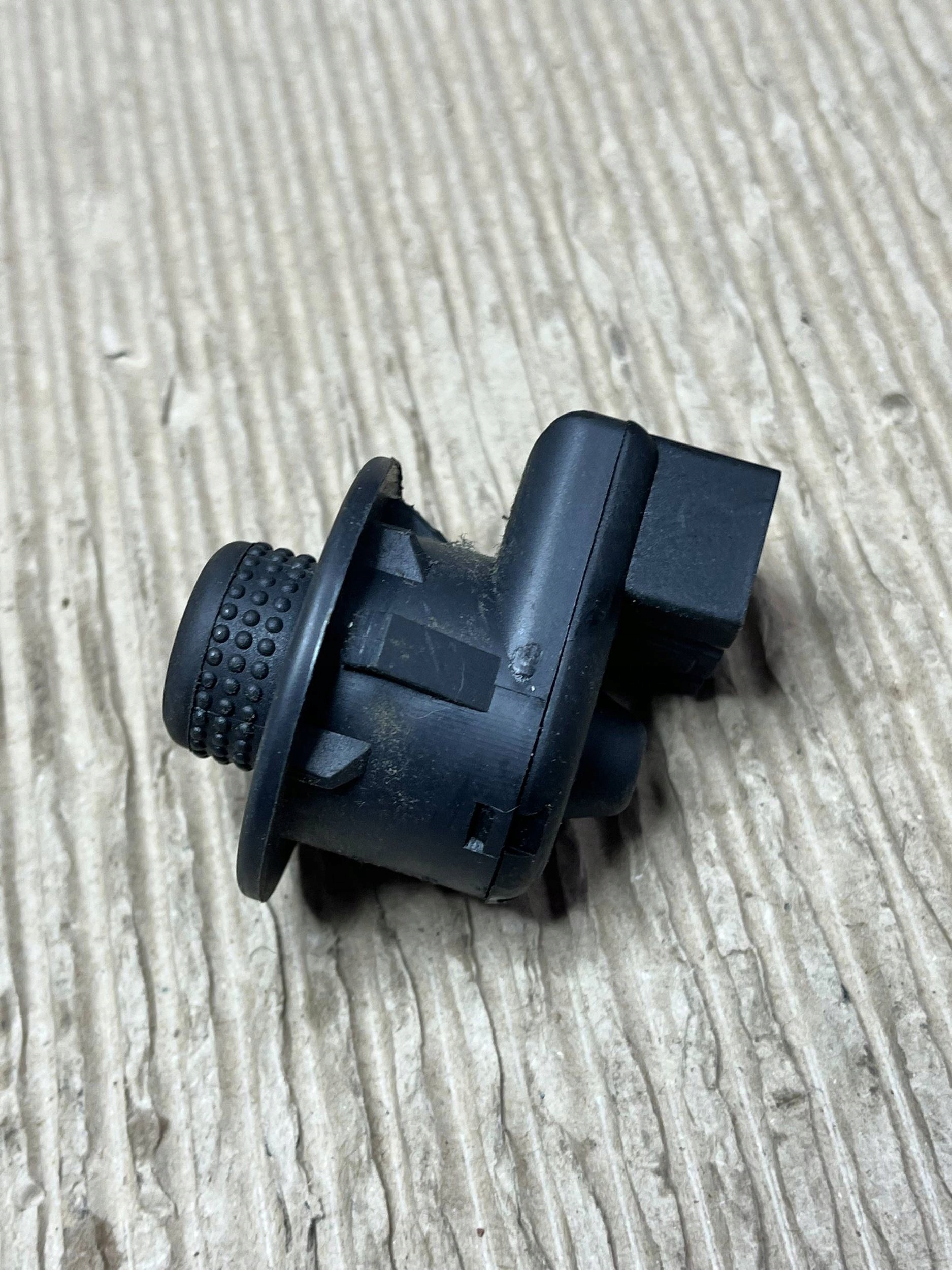 mirror control switch Nissan Primastar 2557000QAC