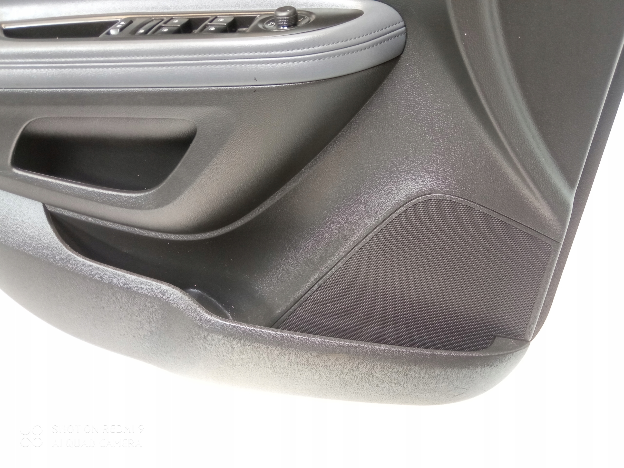opel MOKKA дверные карты левый перед европа