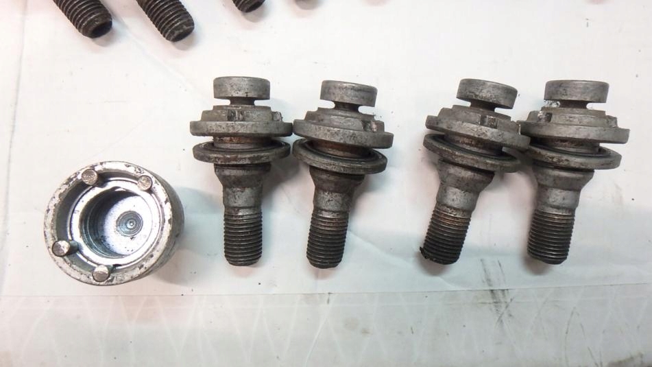 PEUGEOT CITROEN SRUBY DO FELG ALUMINIOWYCH M12 Producent code peugeot