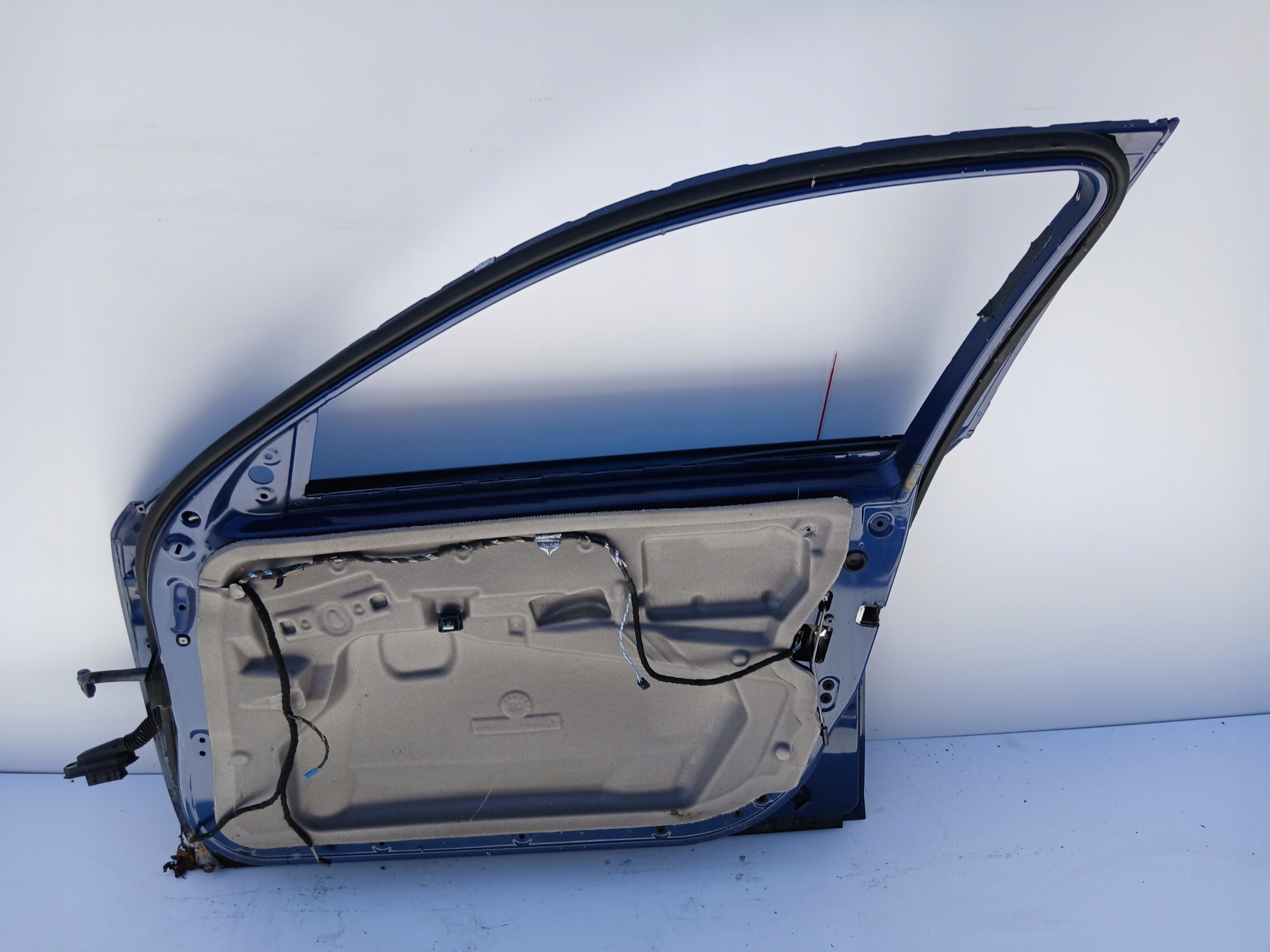 dvere pravé predné predok BMW E60 LE MANS BLAU