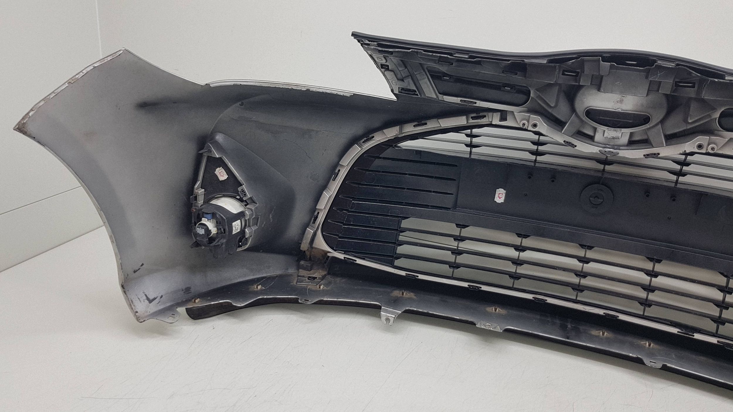 TOYOTA YARIS 3 III 2014 - bumper front 53102-OD030