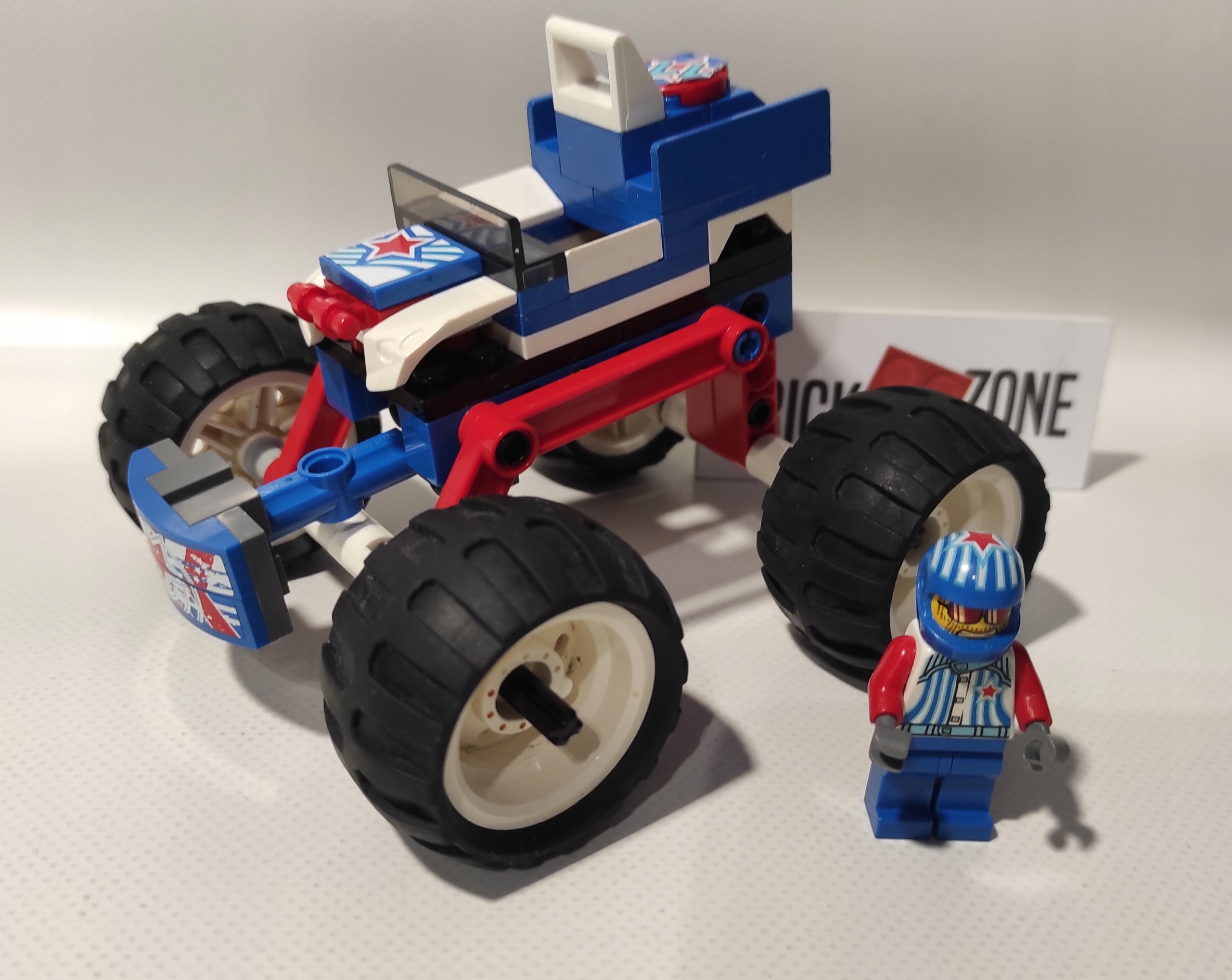 Lego Racers: 9094 - Gwiezdny Potwór Marka LEGO