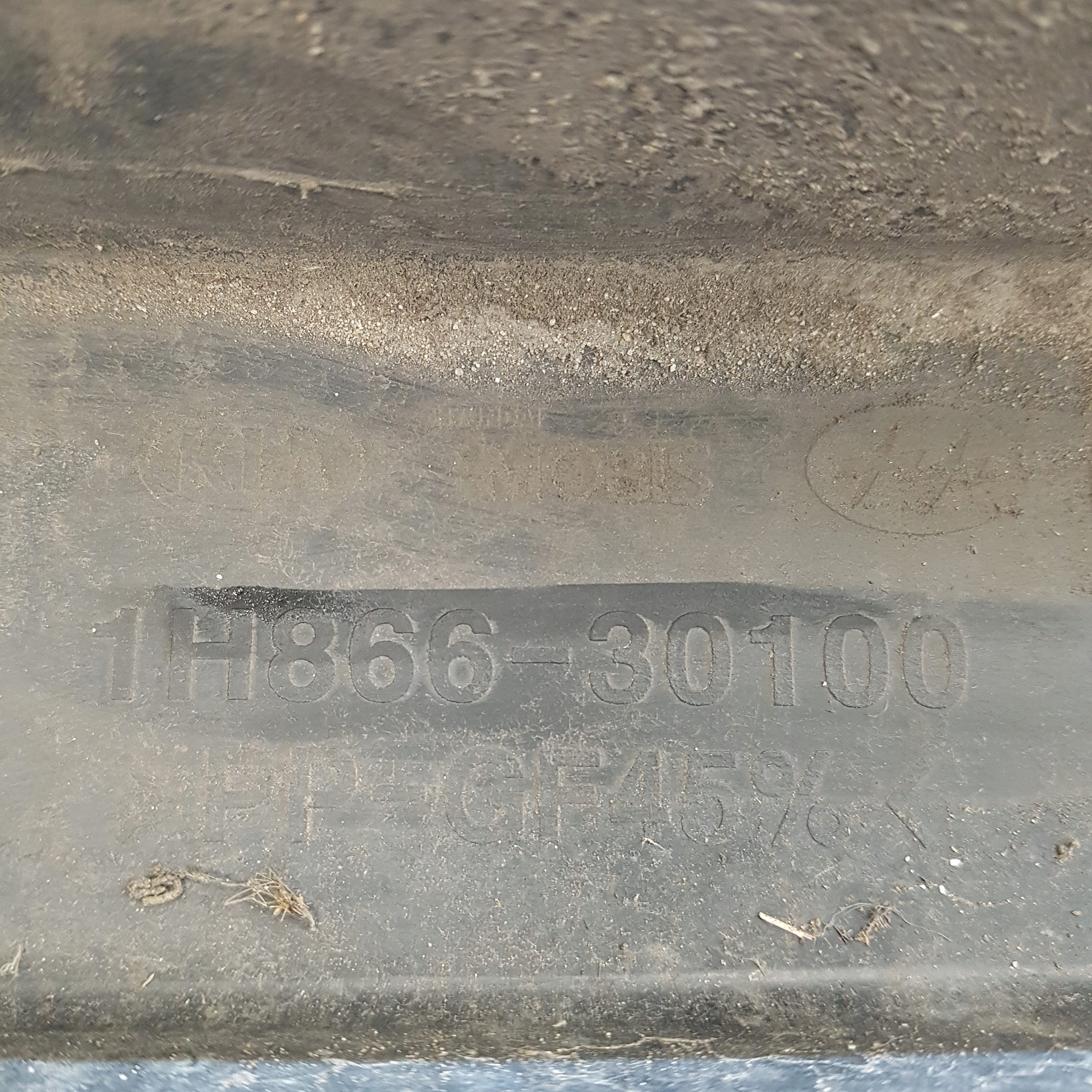 greda ispod branik stražnji KIA CEED 1H866-30100