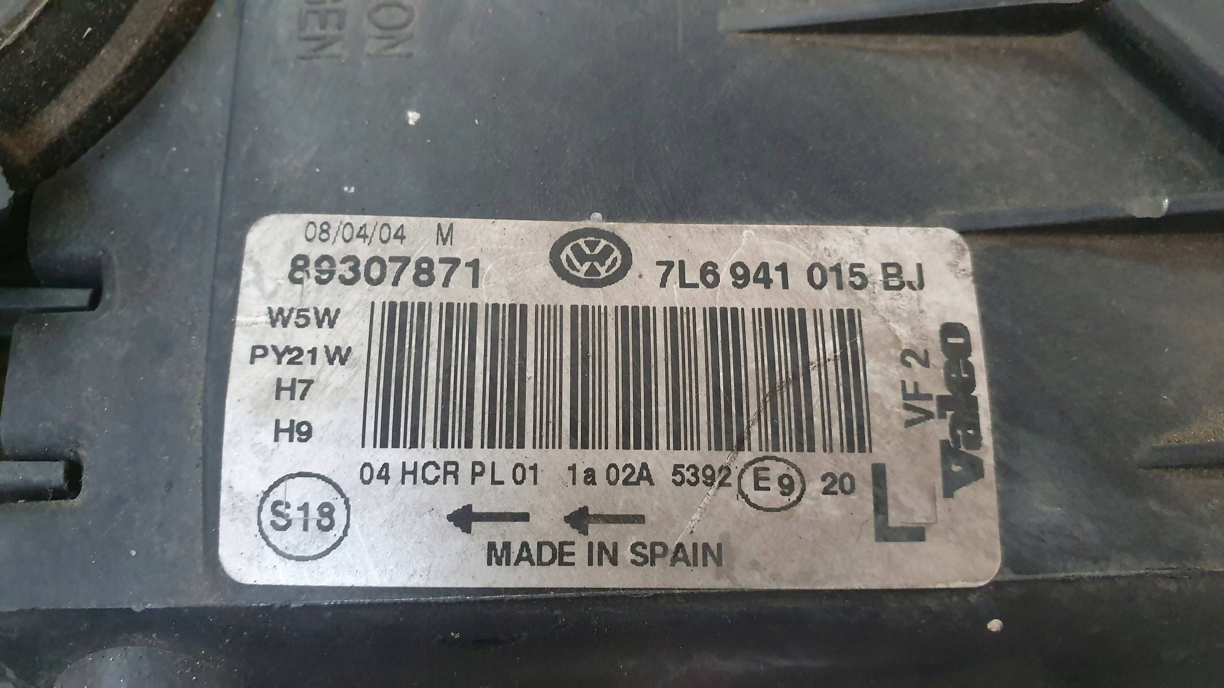 light front left 7L6941015BJ VW TOUAREG and 02