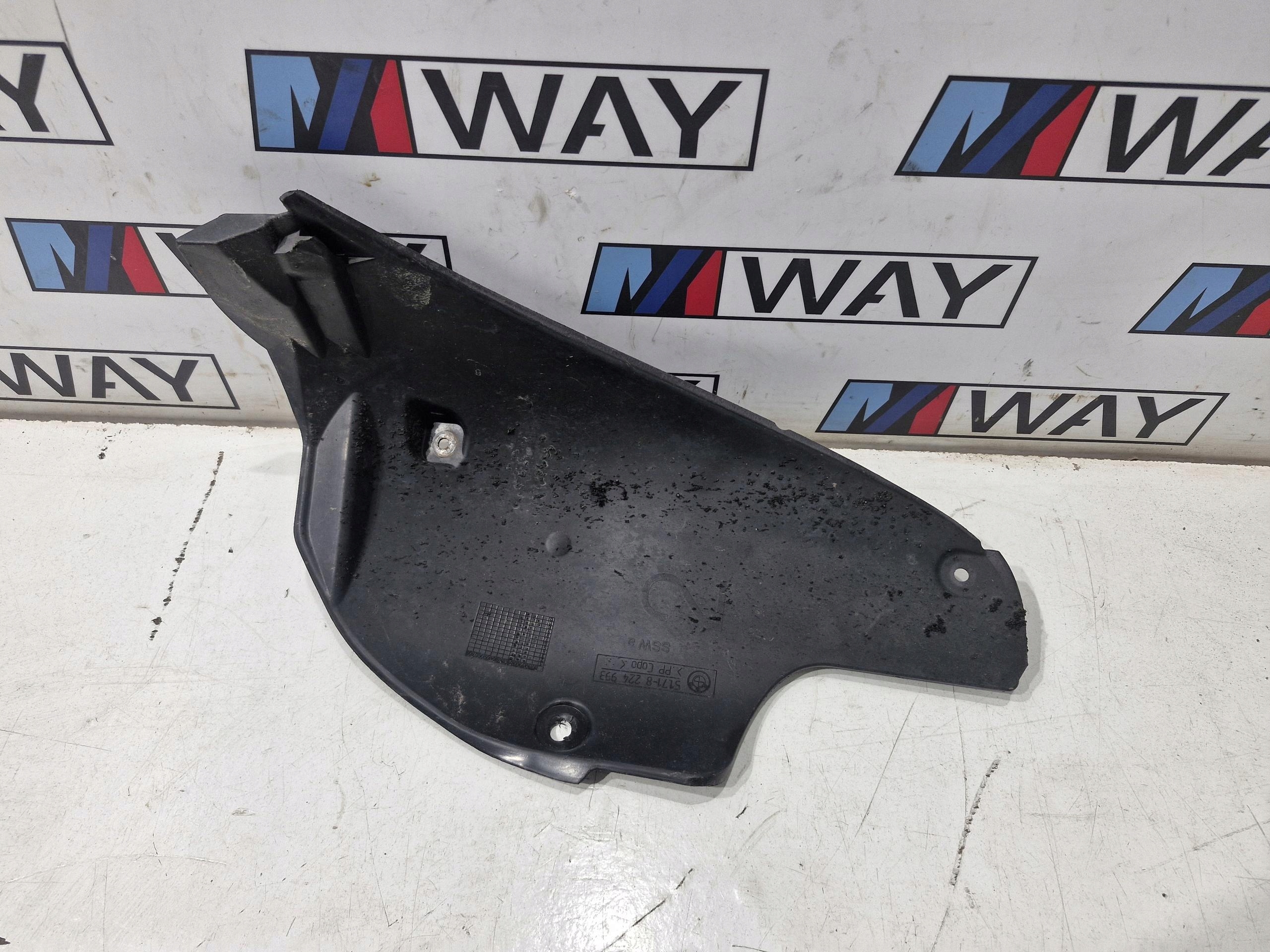 8224993 BMW E46 cover NADKOLA left rear