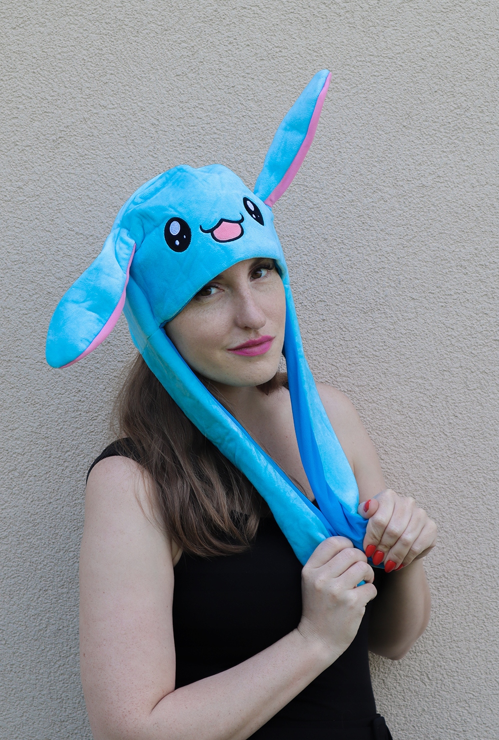 CZAPKA PLUSZOWA USZY RUCHOME LED PIKACHU Niebieski Królik WIELKANOC Rozmiar 52-59 cm