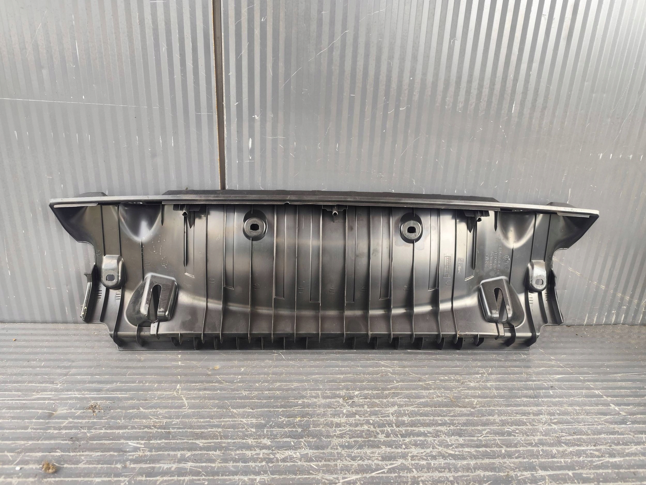 BMW E92 E93 kryt krycí stěny zadního 7124301