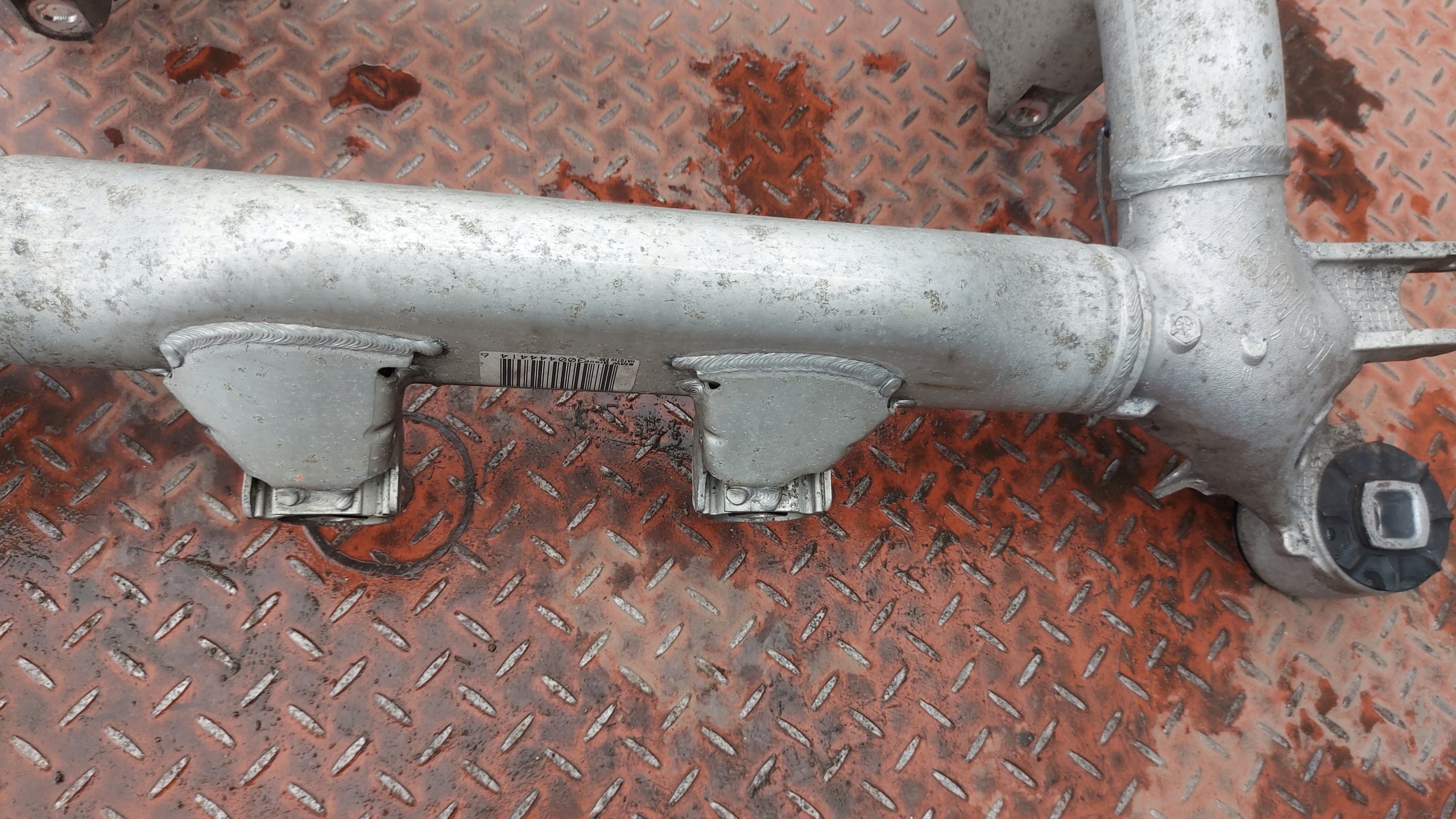 sider axle beam subframe axle beam rear part rear. BMW 5 E60 E61 525D 530D 03-09