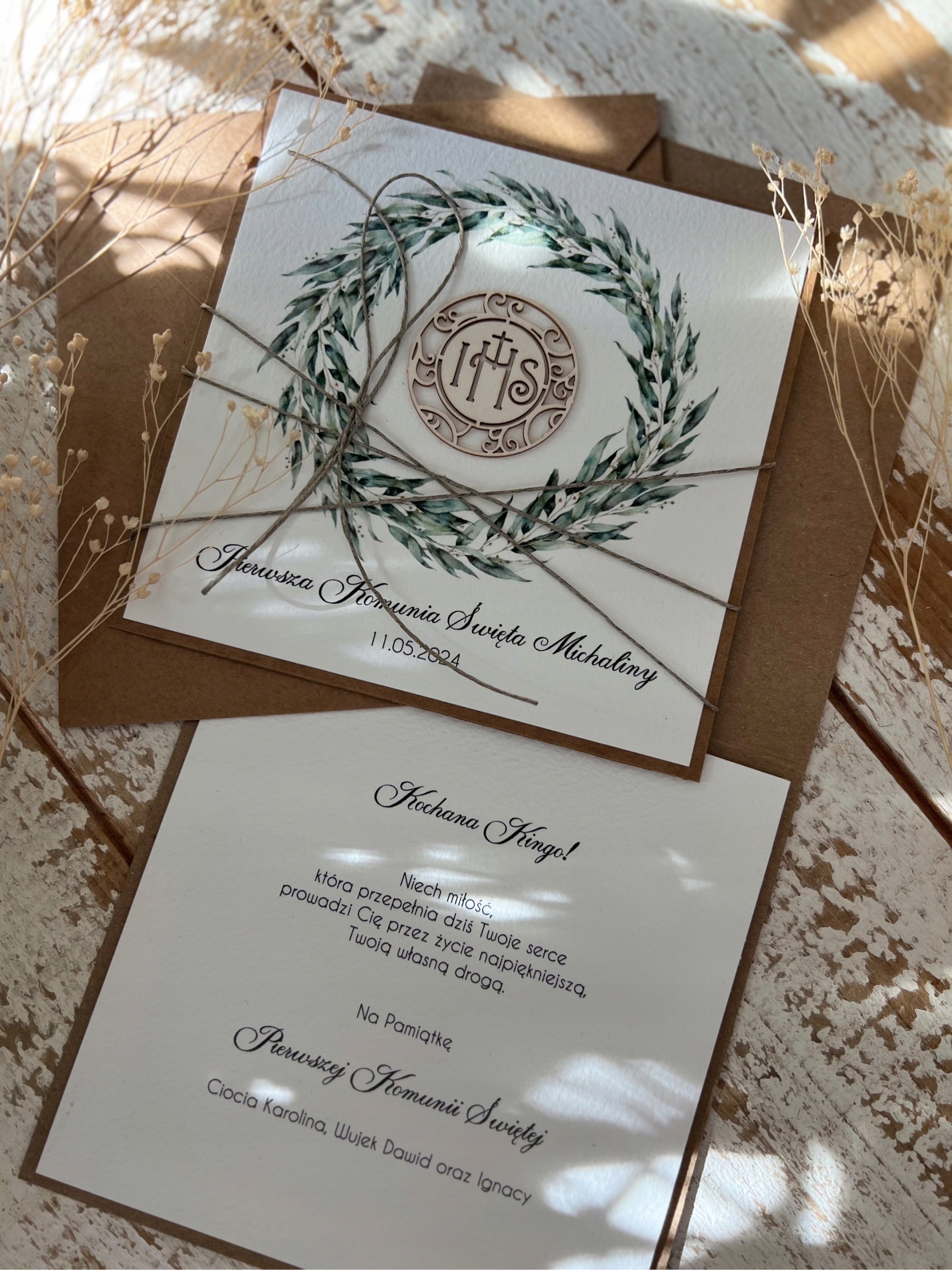 Ručně vyráběné společenské přání s personalizací suvenýru společenství