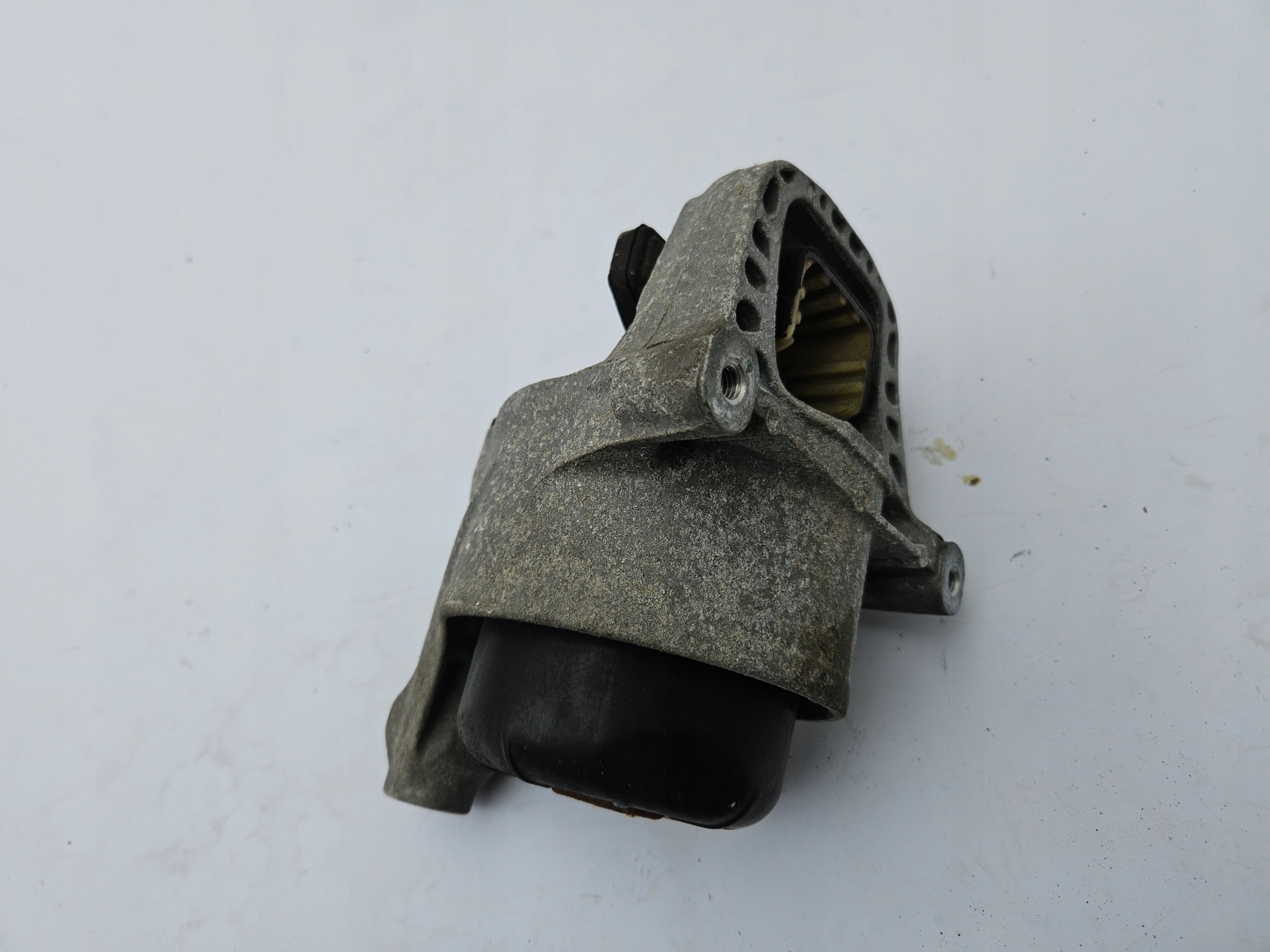 engine mount left AUDI A4 B9 A5 8W 2.0T 2.0TFSI 8W0199371BD