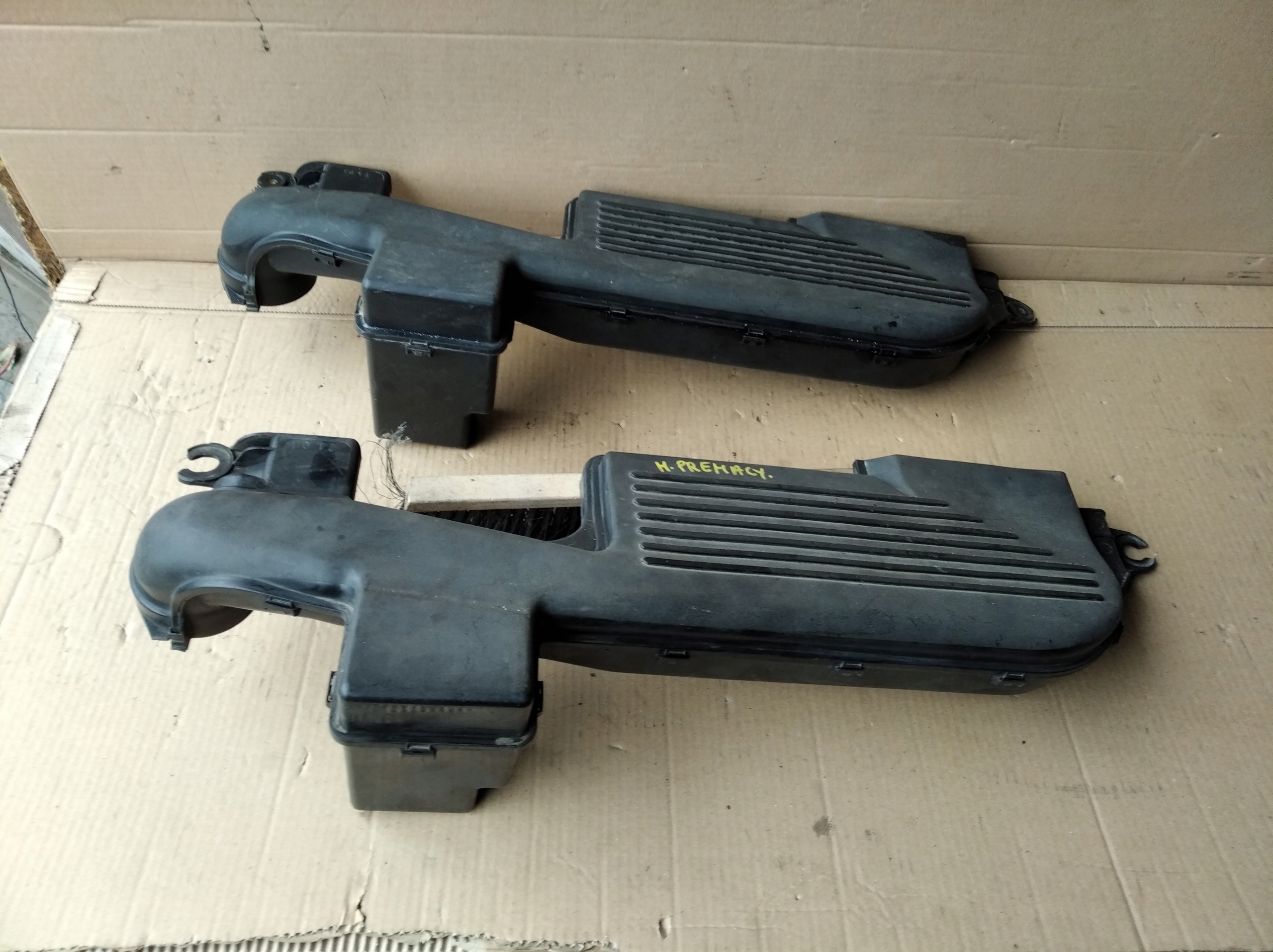 впуск Воздух mazda PREMACY 1,8B 16V