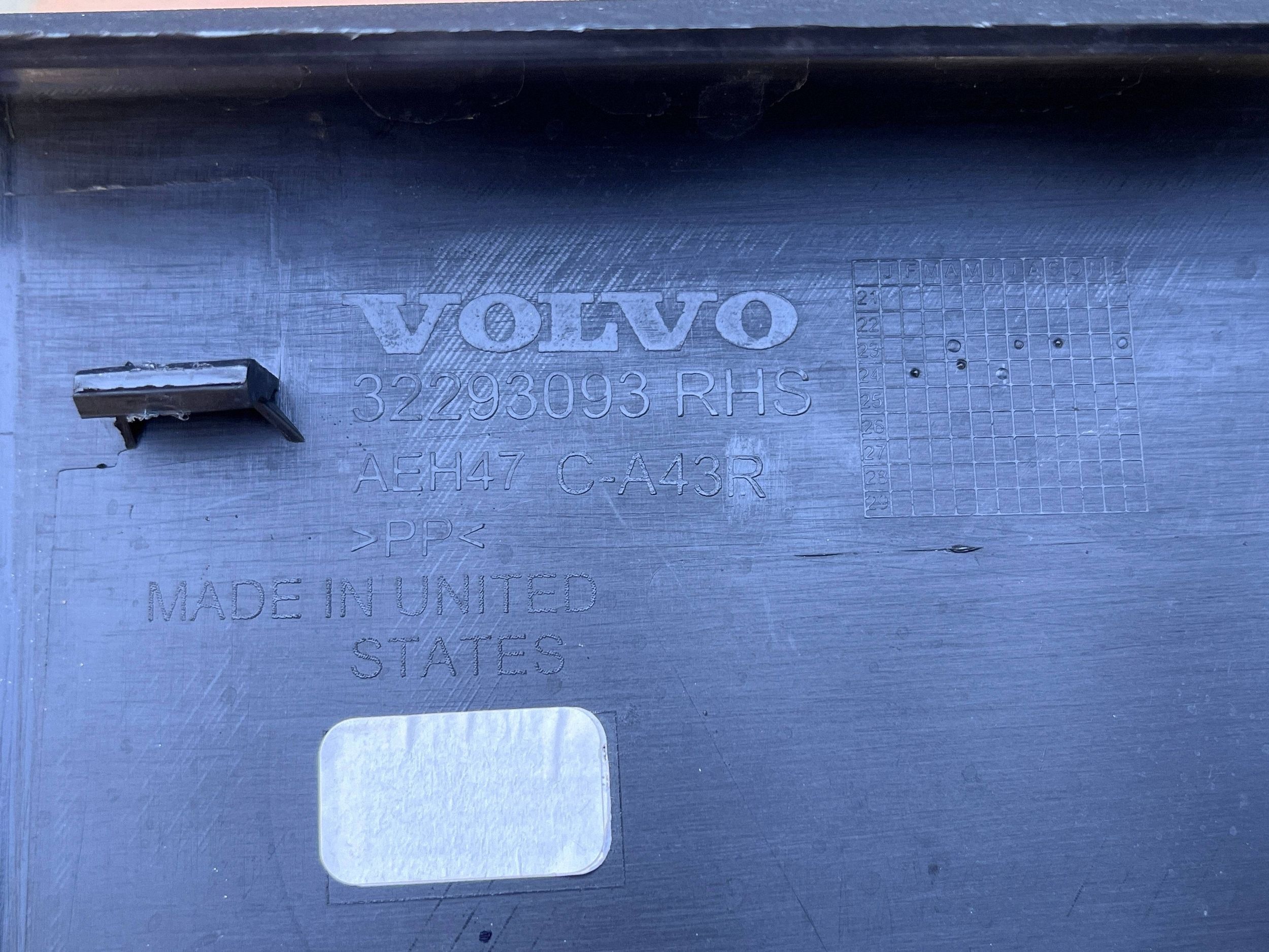 VOLVO EX90 rear upper right cap moulding boot upholstery 32293093