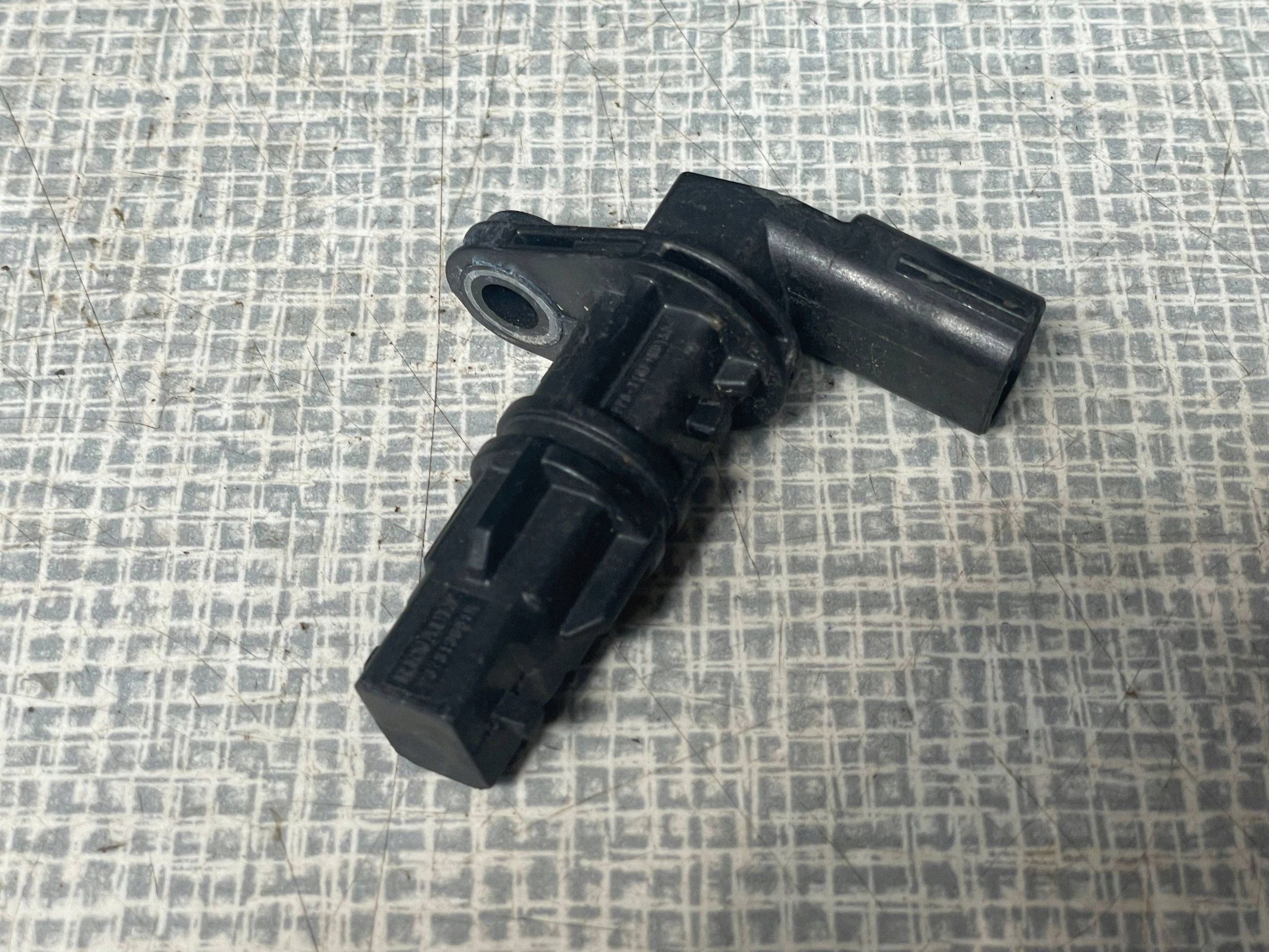 crankshaft position sensor RENAULT CLIO V 19- 1,0 TCE 237313661R !J