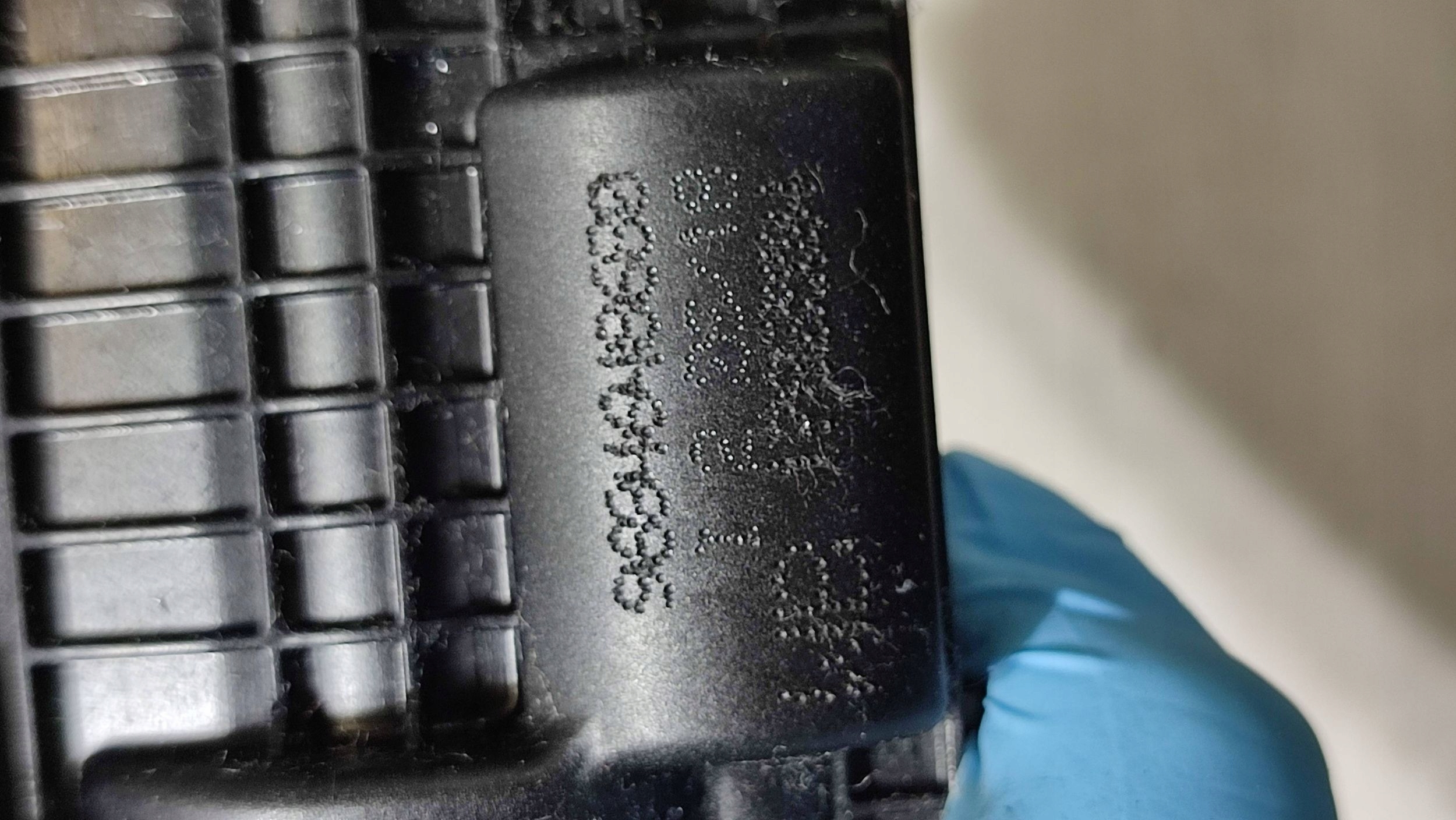 Peugeot 2008 and 2018 lock bonnet rear part