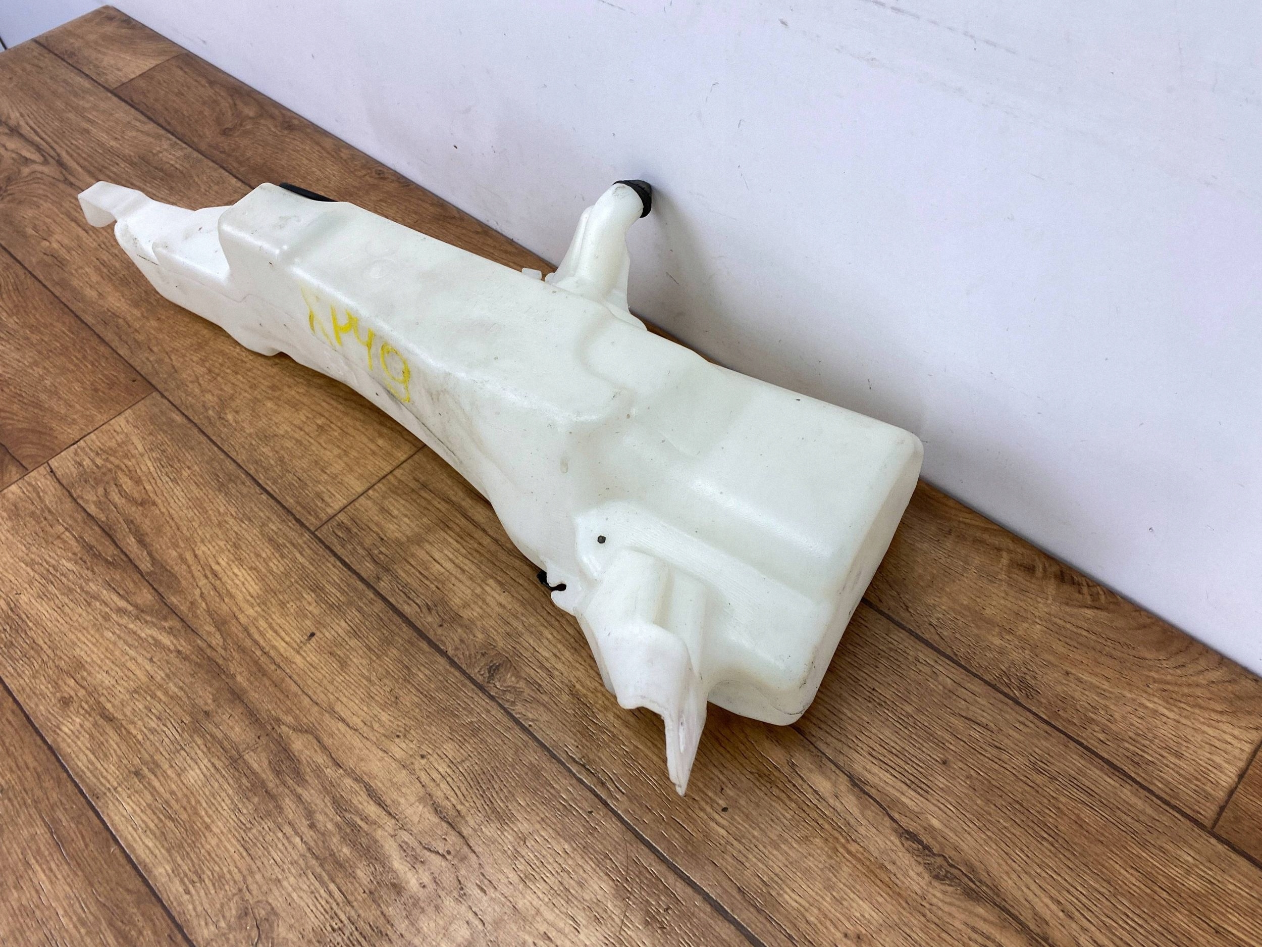 washer fluid tank Ford Escape IV 2020+