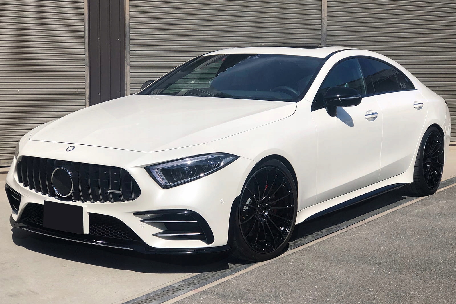 MERCEDES CLS C257 GRILL GT PANAMERICANA Z KAMERĄ Producent części Inny