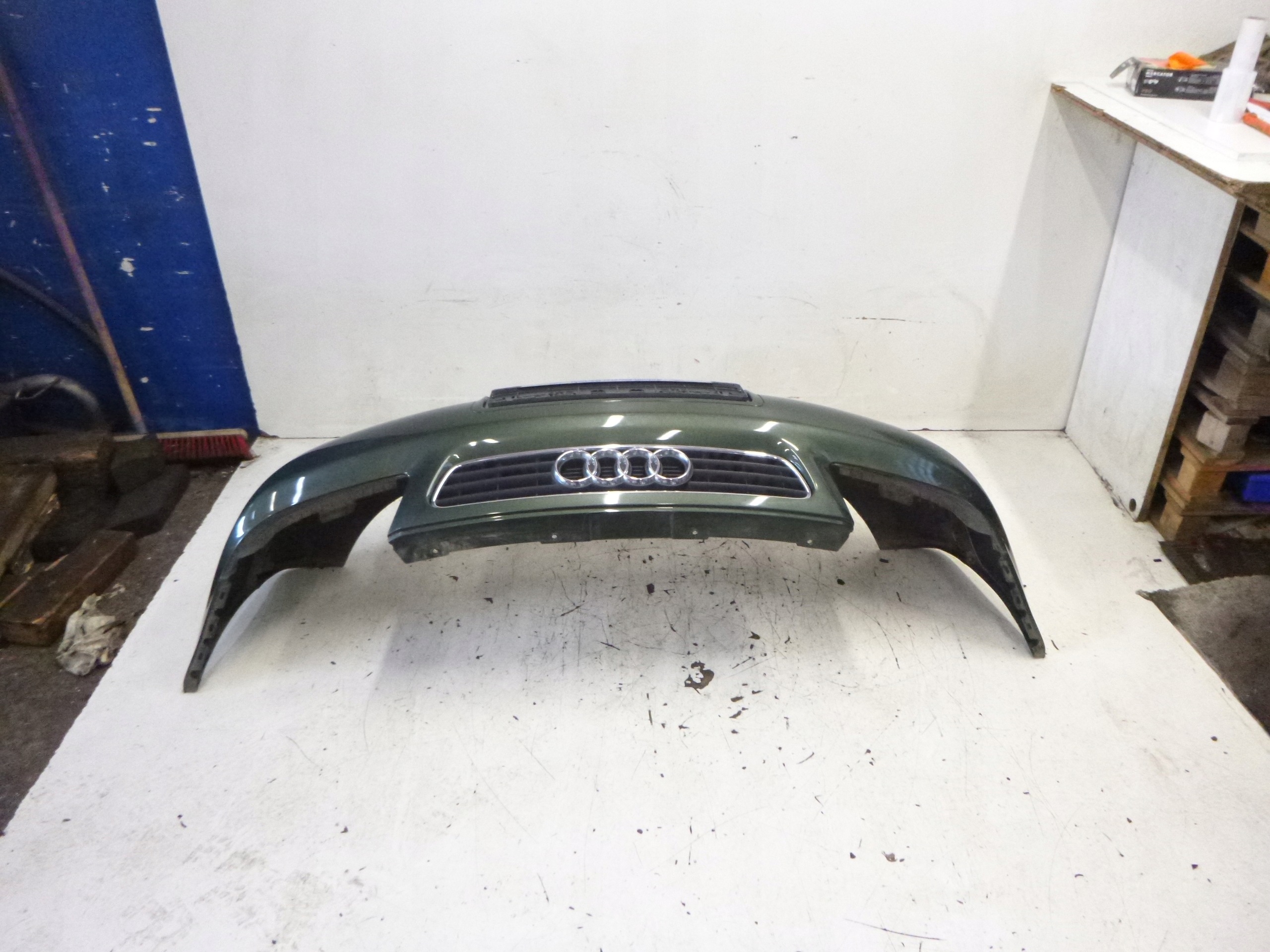 bumper front Audi A3 8L pre facelift 96-00 LY6R OE EU 8L0807111