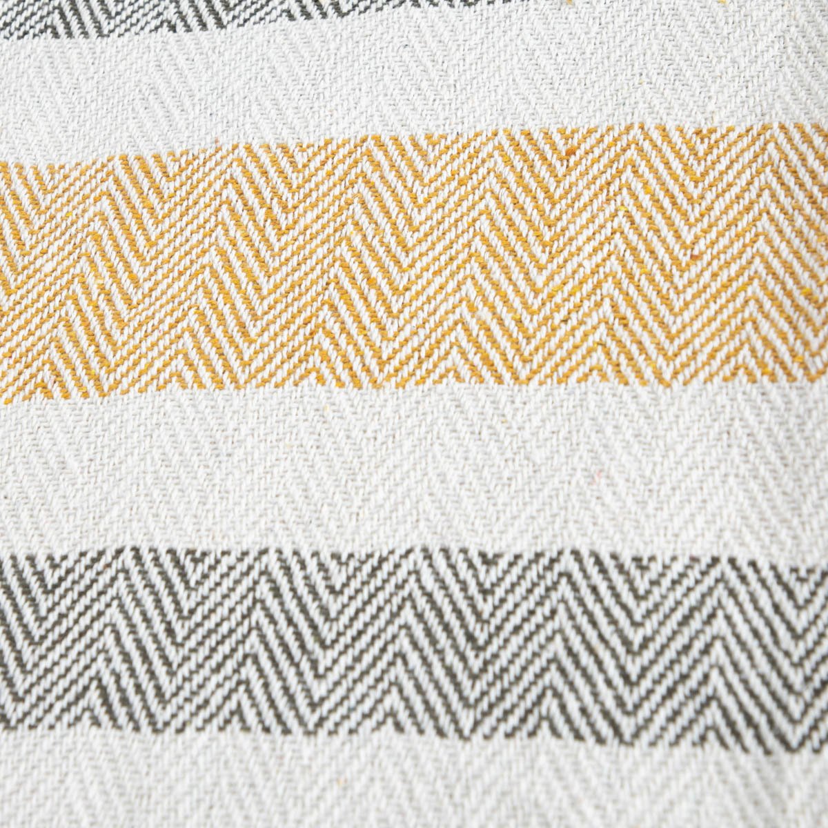 Pled BALER z musztardowymi frędzlami 130x170 cm HOMLA Długość 170 cm