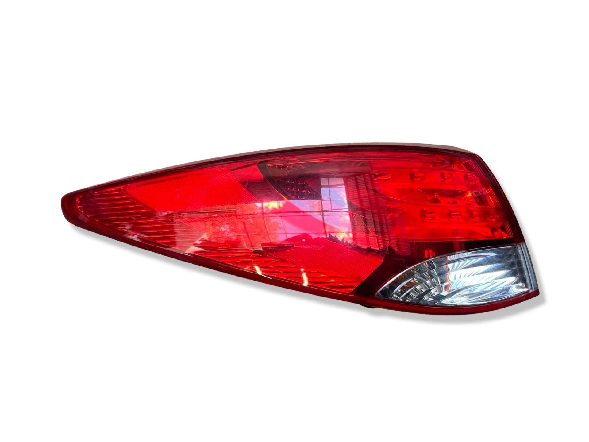 light rear left side Hyundai ix35 LM 2012 92401-2Y0