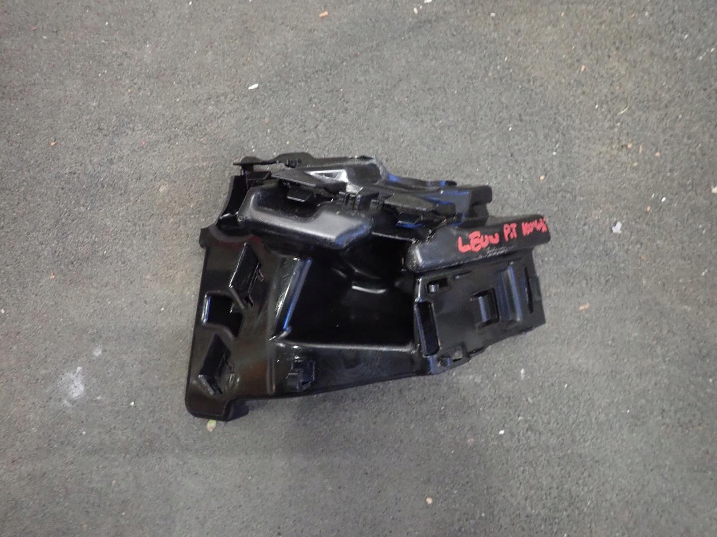 bumper bracket right rear part SEAT LEON IV 2020- 5FE807378A
