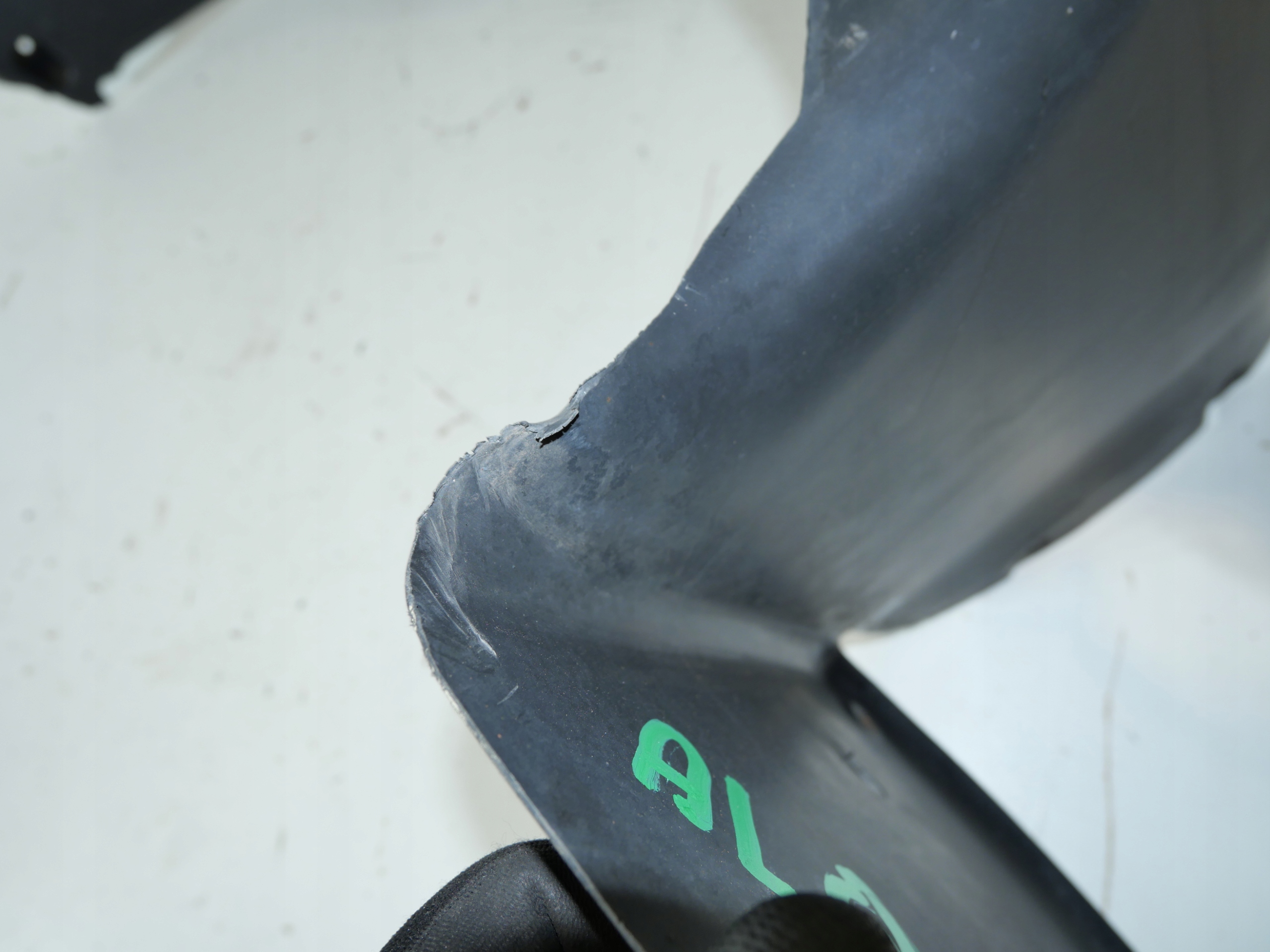 VW T5 mudguard left front front 7H0809961A