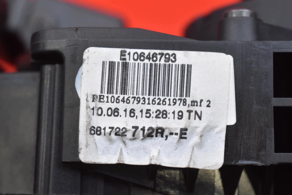 commande levier commodo sous volant PAJAK 681722712R DACIA SANDERO 2 II 5D HB 13-16