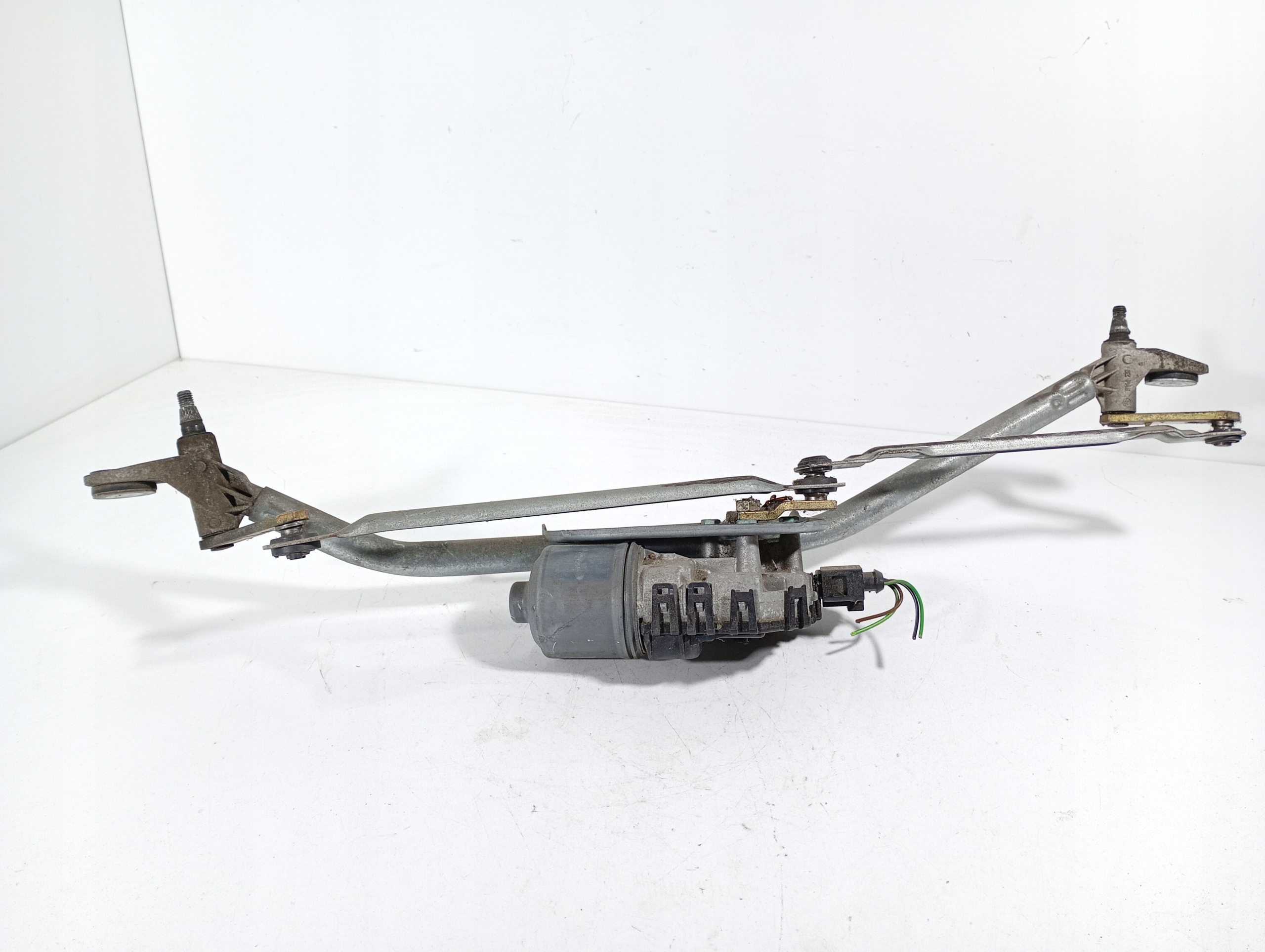 VW PASSAT B5 FL 00-05 Wischergestänge OE 8D1955605B