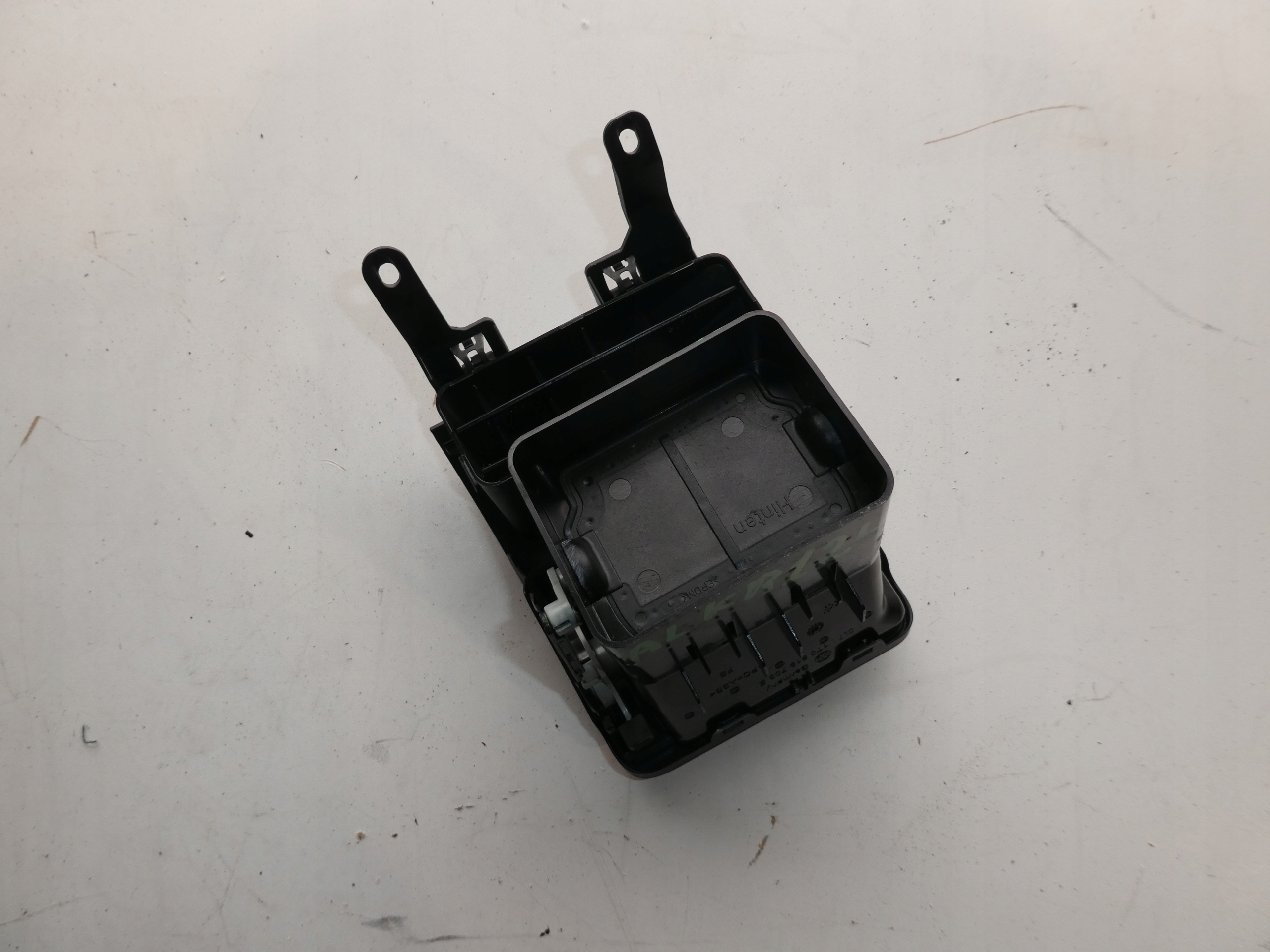 grid air conditioning devices left VW TOURAN 1T0819703E