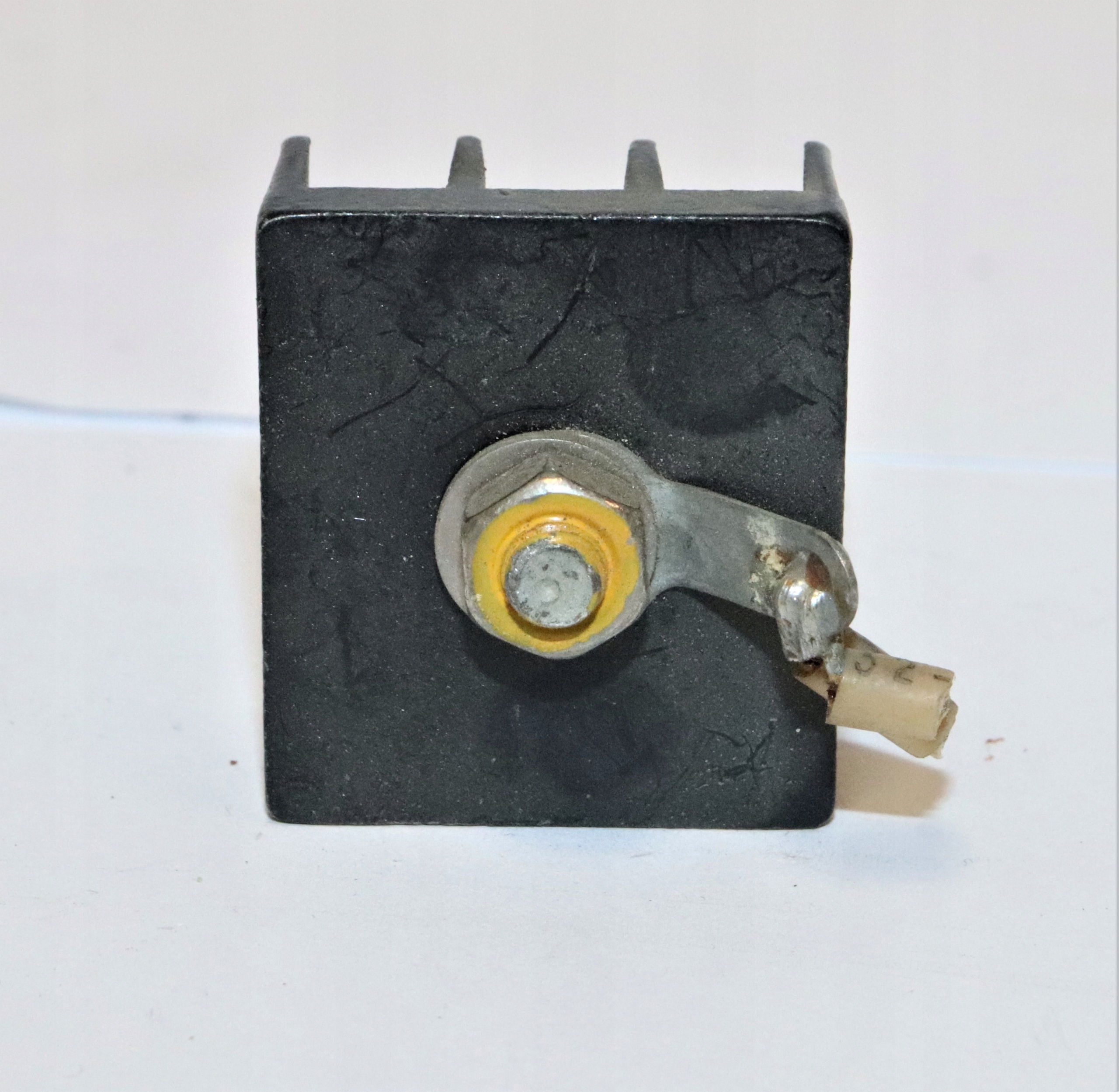 Radiator z diodą 2D203A 10A/420V Producent Inna