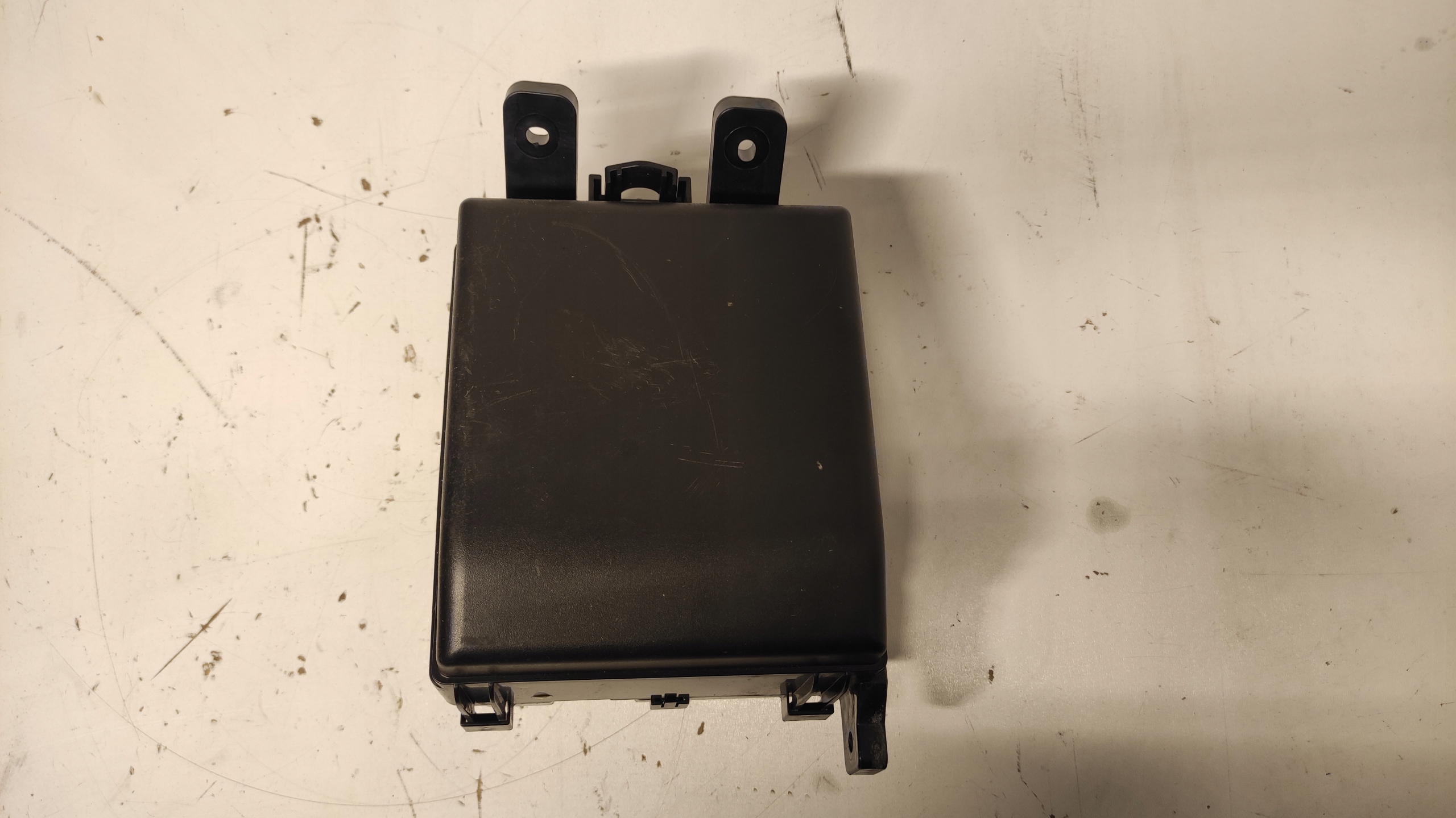 PUSZKA BEZPIECZNIKÓW KIA SPORTAGE III 2.0 CRDI 09-