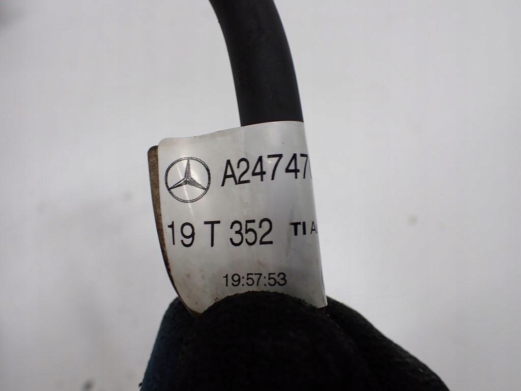 PRZEWÓD INSTALACJA ADBLUE MERCEDES B W247 1.5D 20R Typ samochodu Samochody osobowe