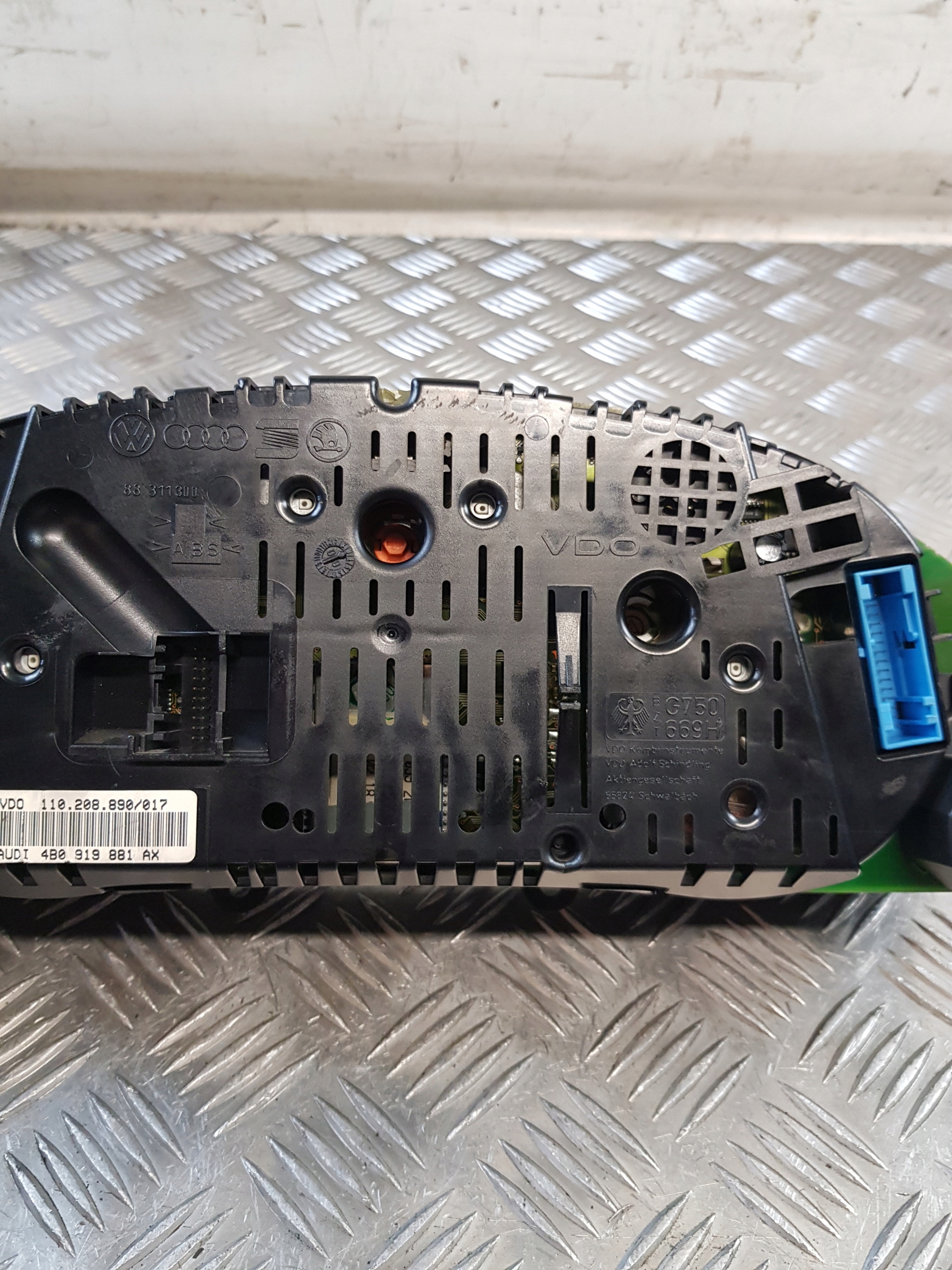 dials OE 4B0919881AX AUDI A6 C5 2.4 V6 EUROPA