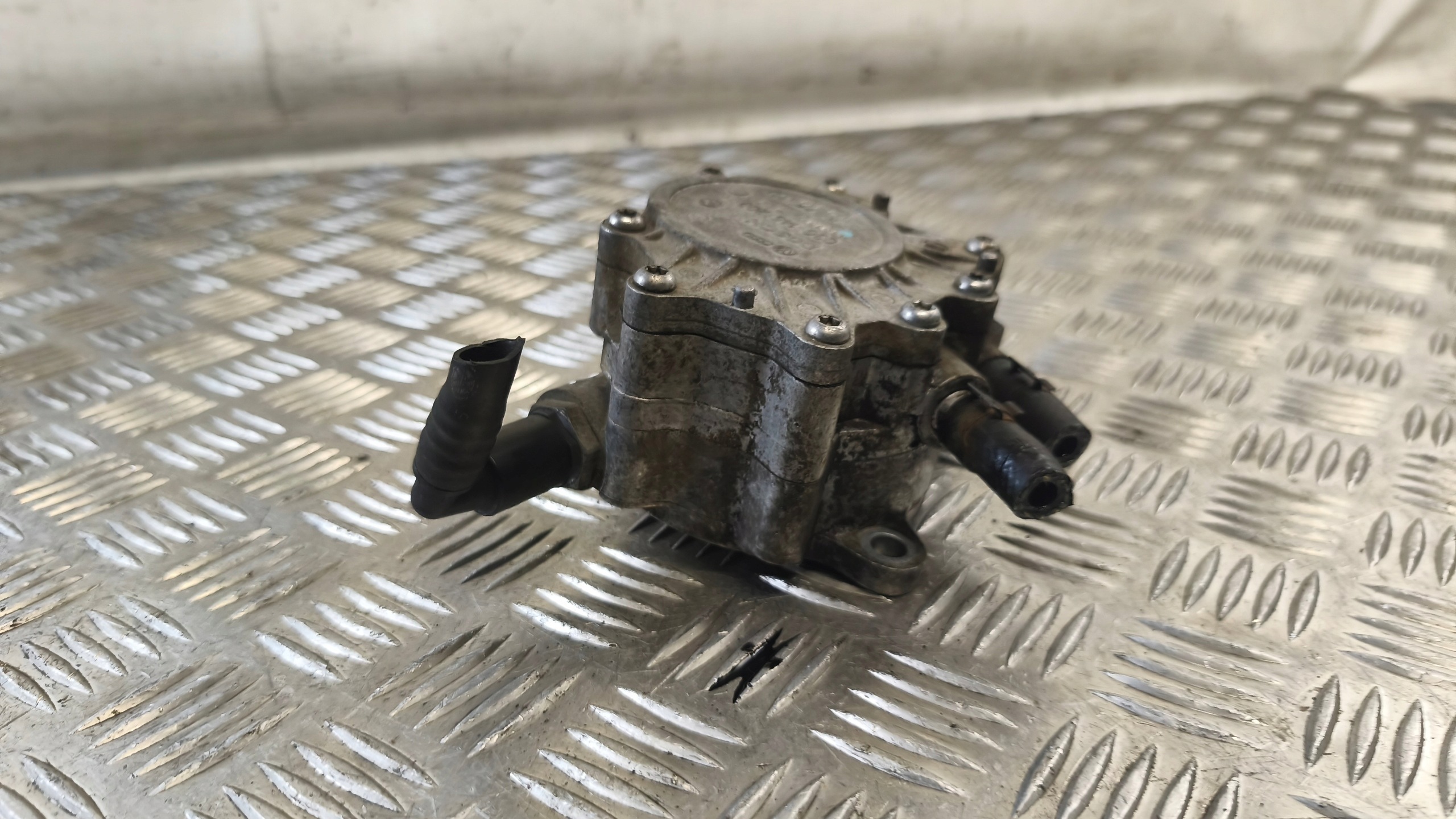 Pompa VACUM VW PASSAT B6 2.0TDI 03G-145-209