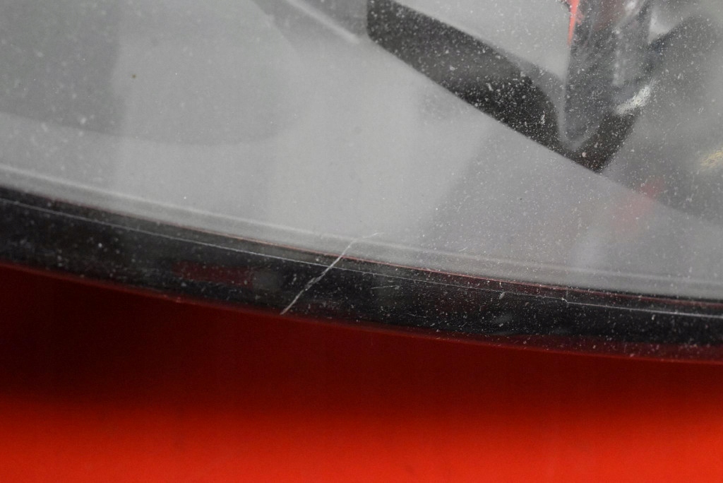 REFLEKTOR right light front lens XENON EU 30698890 VOLVO V50 03-11