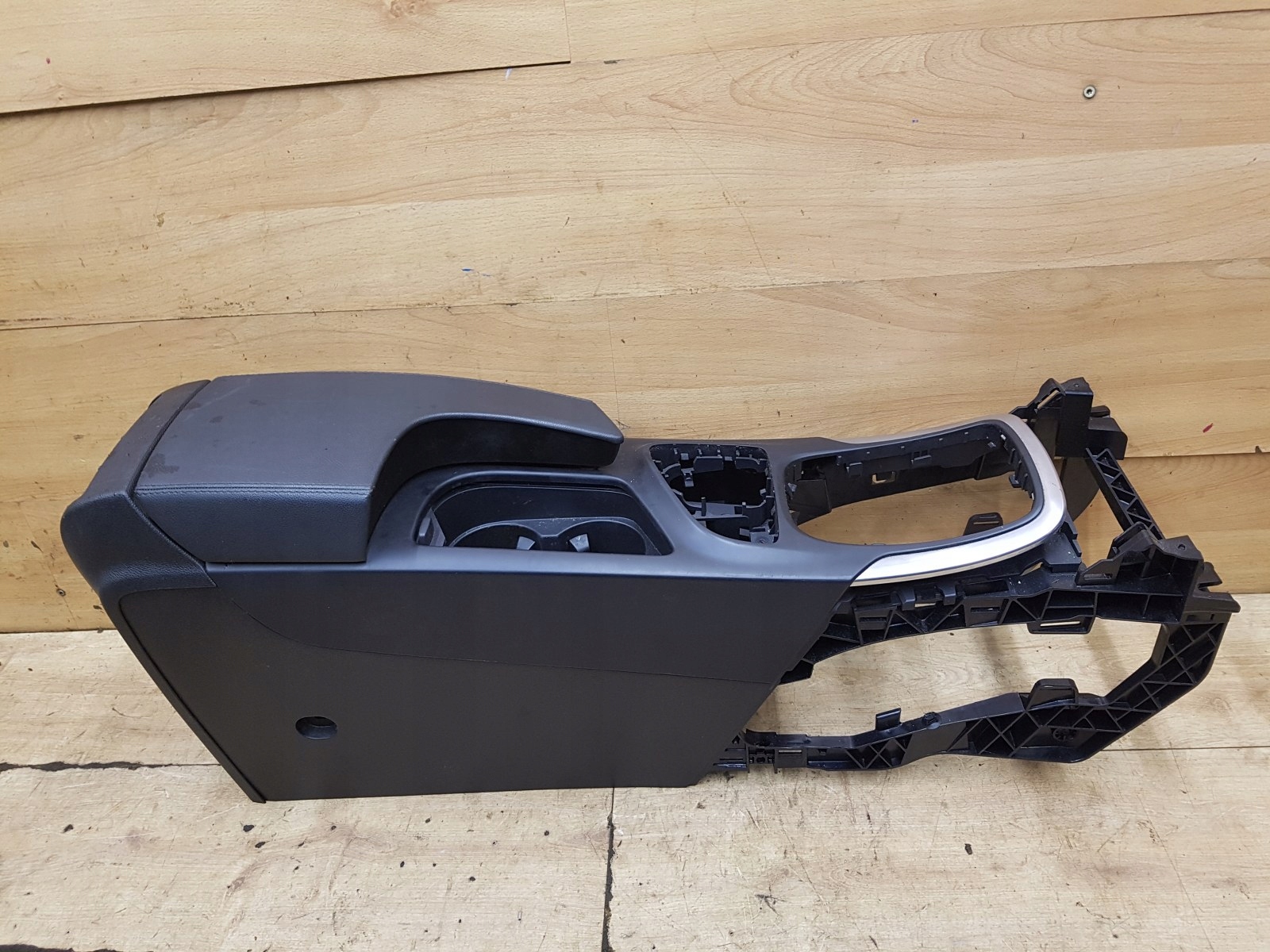 тунель середина консоль opel INSIGNIA A