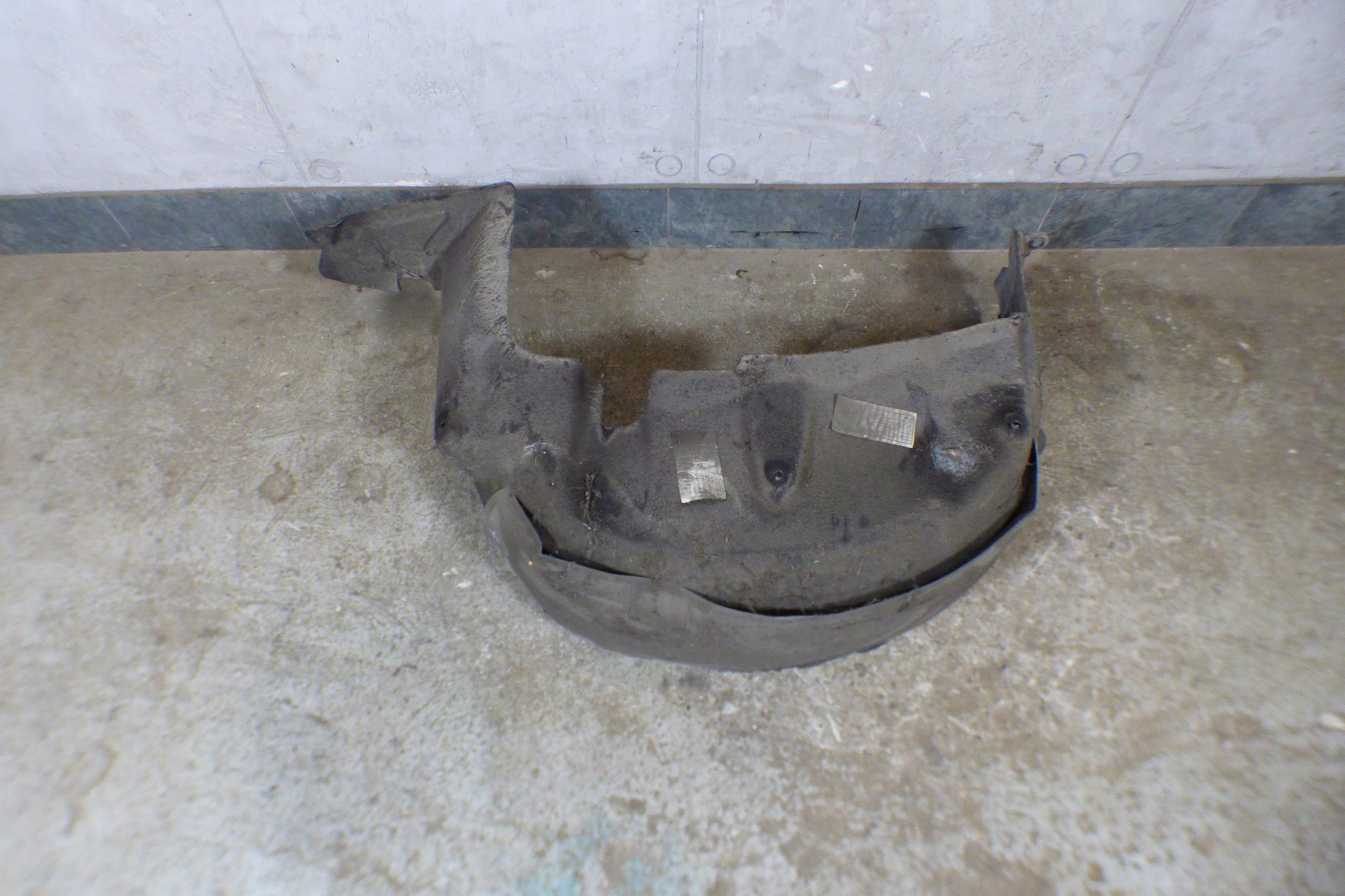 mudguard left right rear part original stBDB MERCEDES B-KLASA II W246