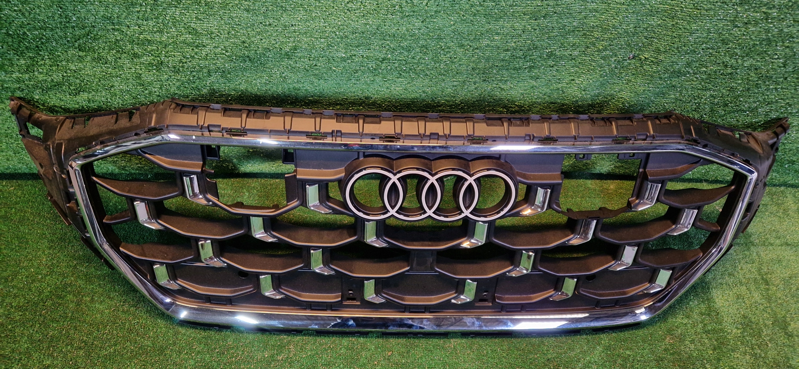 Audi Q8 Kühlergrill FRONTGRILL Kühlergitter 4M8853651BS - Thumbnail 5