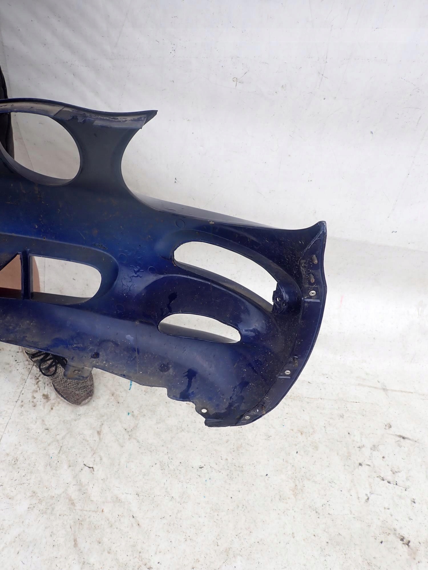 KIA SHUMA and 1 97-00 bumper front front