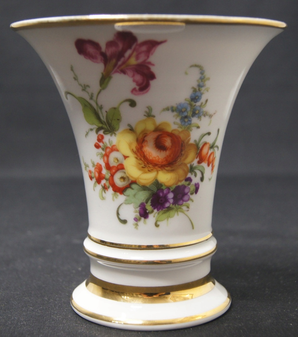 Wazon Furstenberg motyw kwiatowy