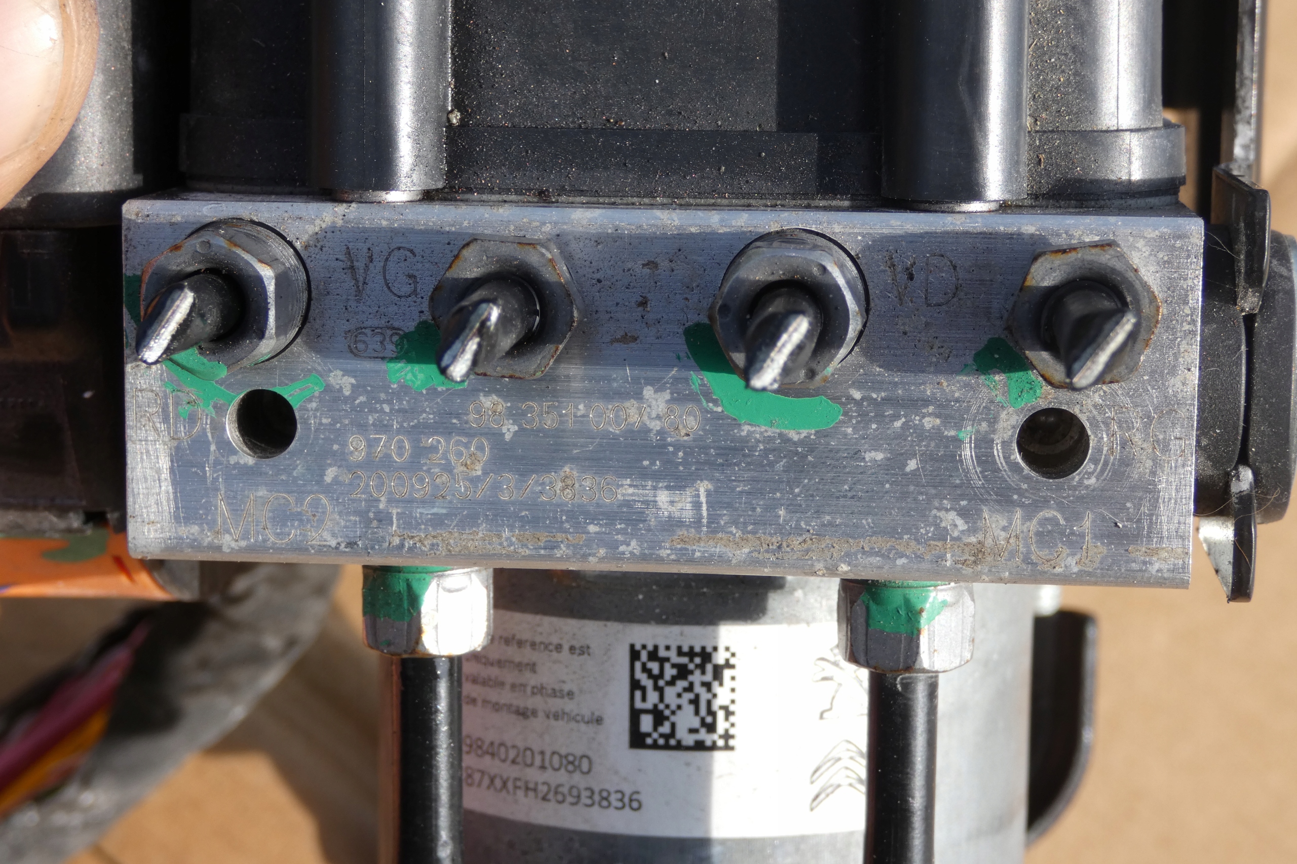 pump ABS control unit PEUGEOT 308 III 3 9846767680