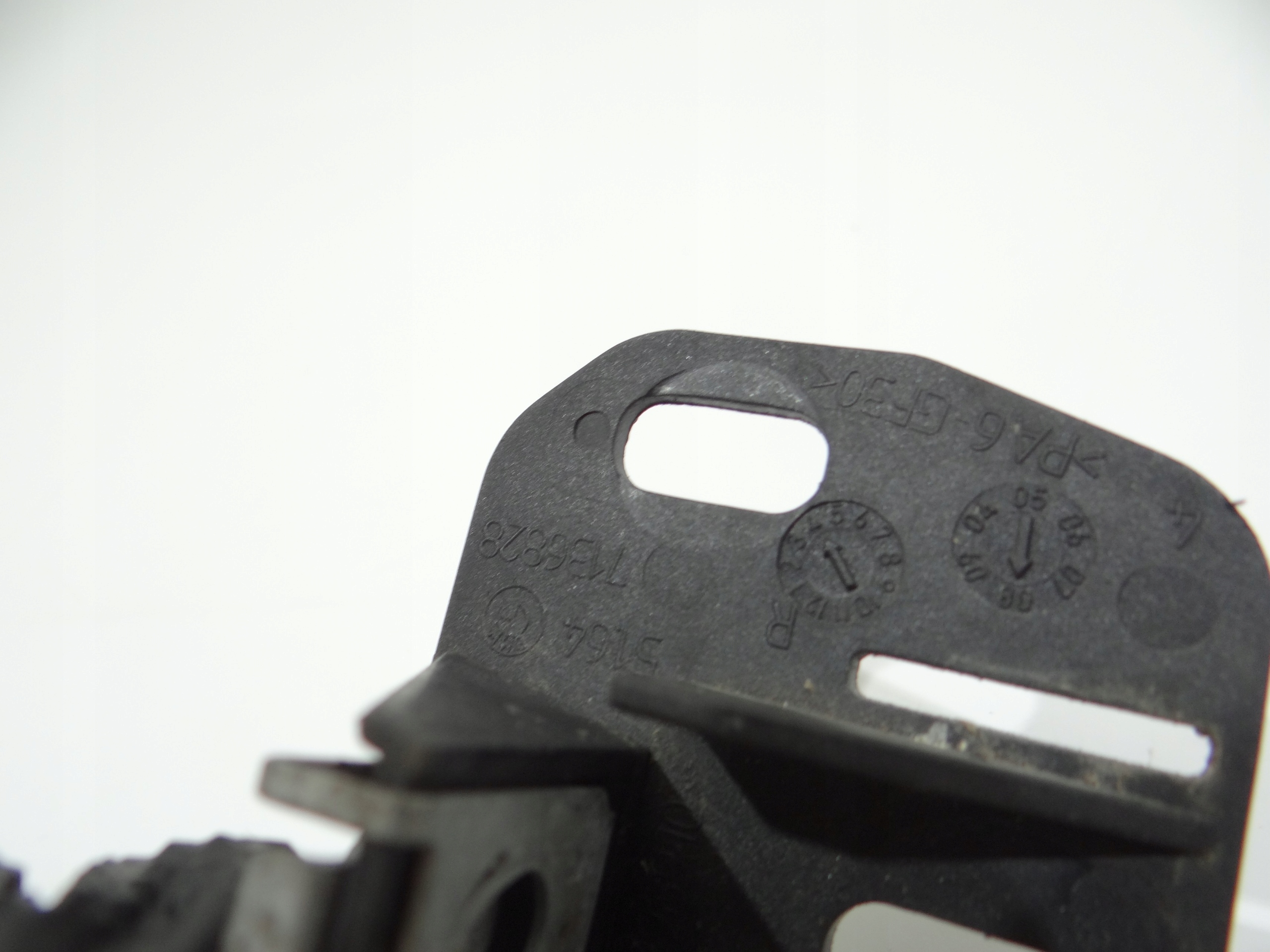 bracket holder lights right BMW E90 E91 LCI 7136828