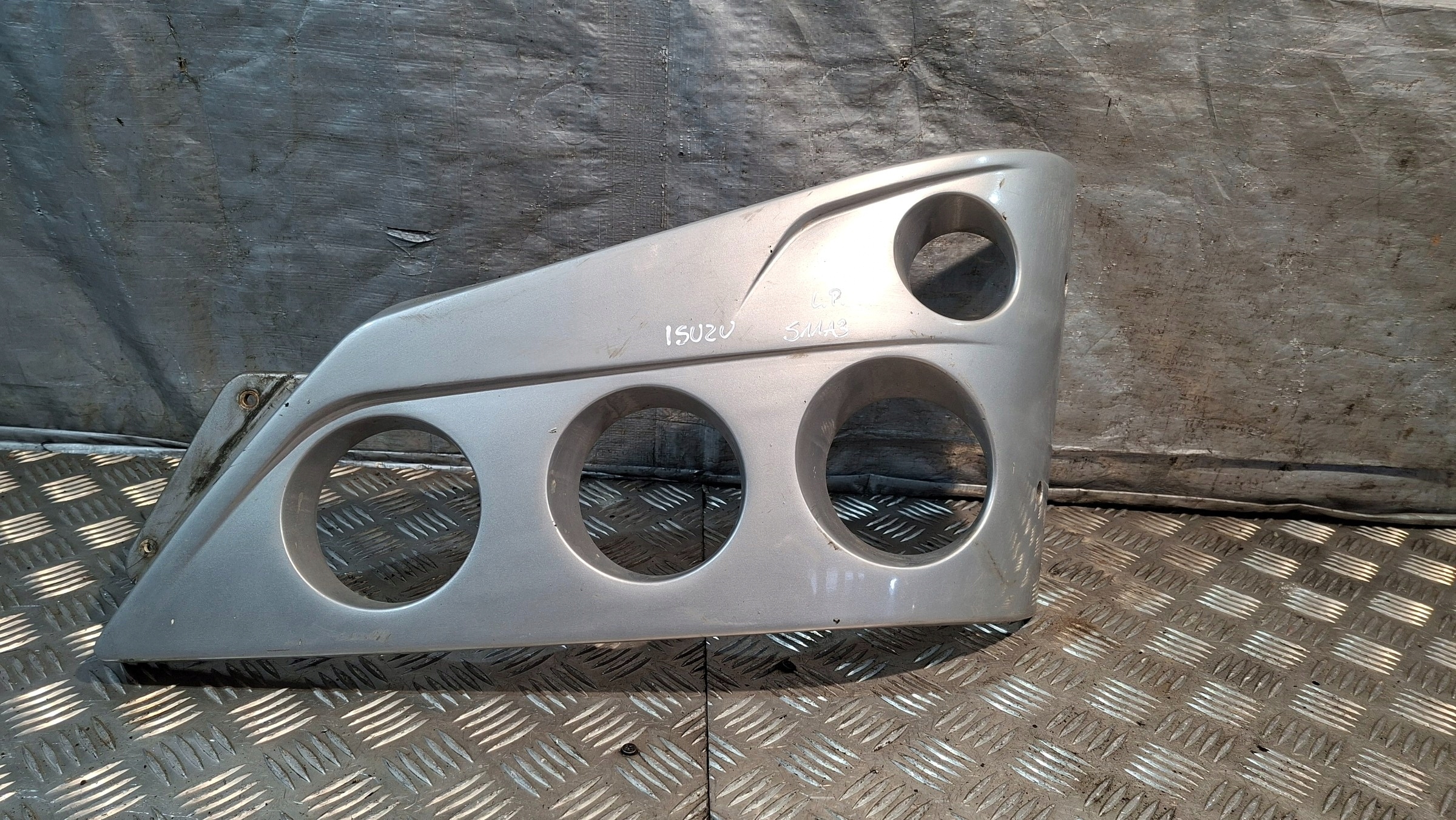 bonnet hood cover lights left front ISUZU TURQUOISE
