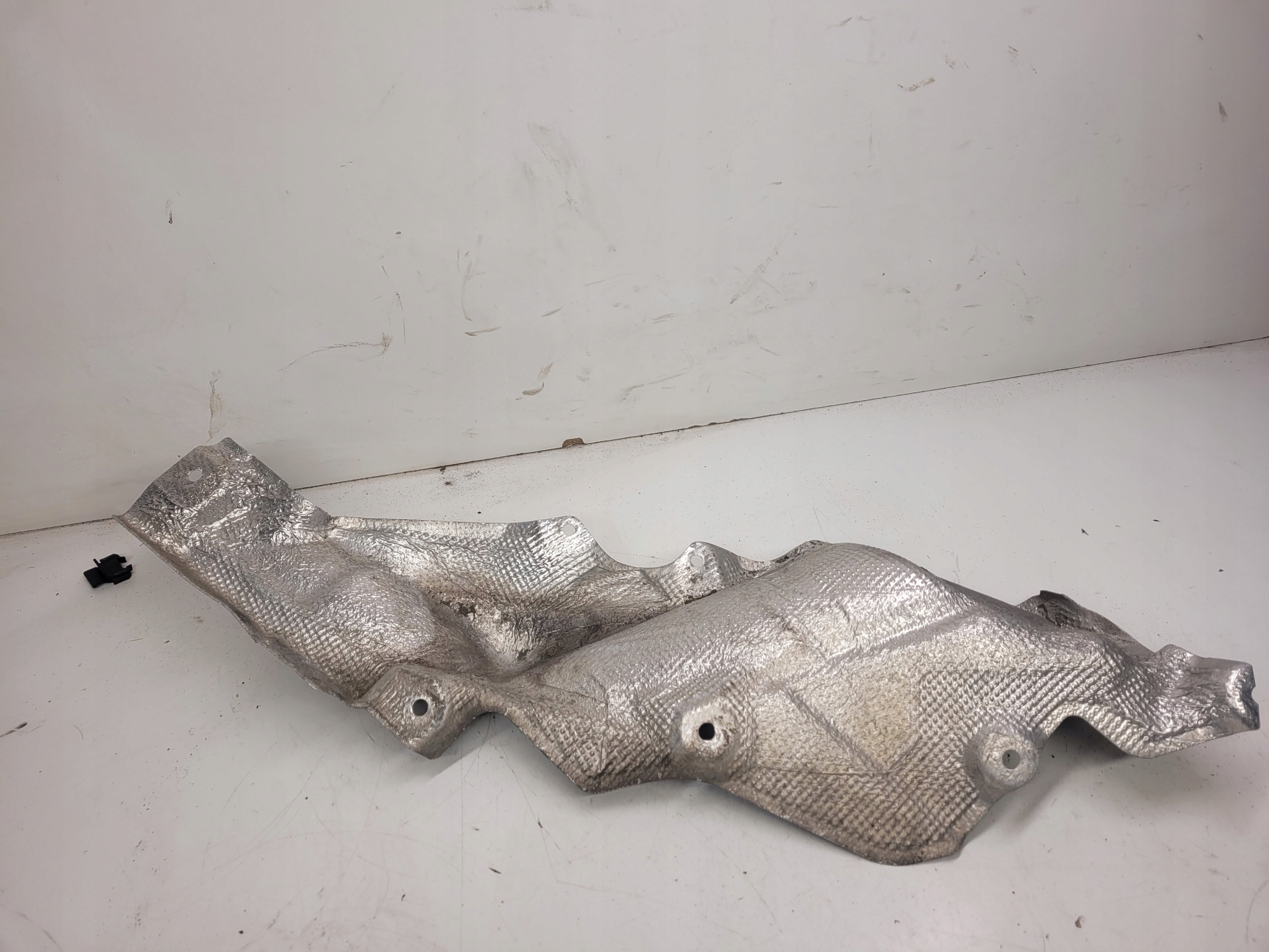 BLENDE ABDECKUNG TERMICZNA DES BODENS AUDI A8 D3 4E0825644A