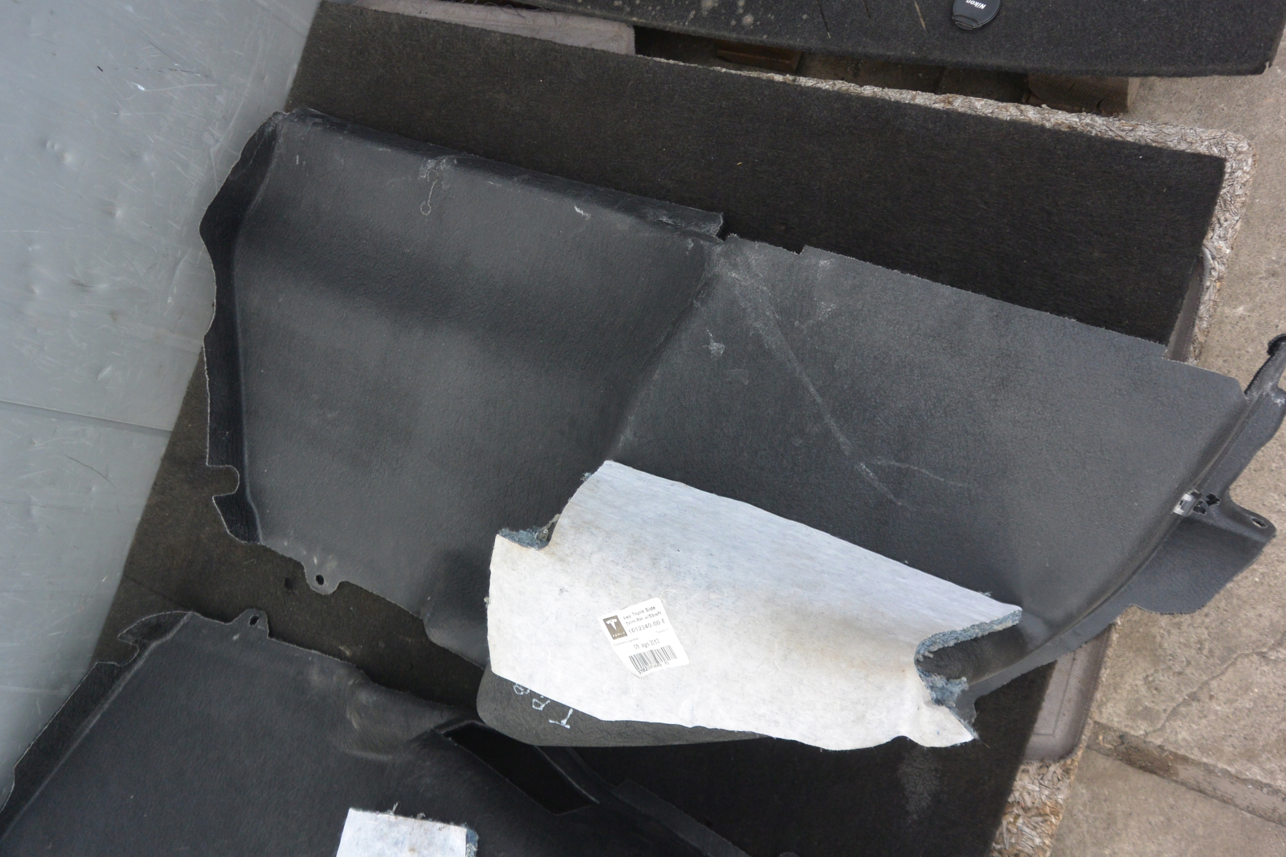 boot upholstery right left TESLA MODEL S 2012-2016 ROK