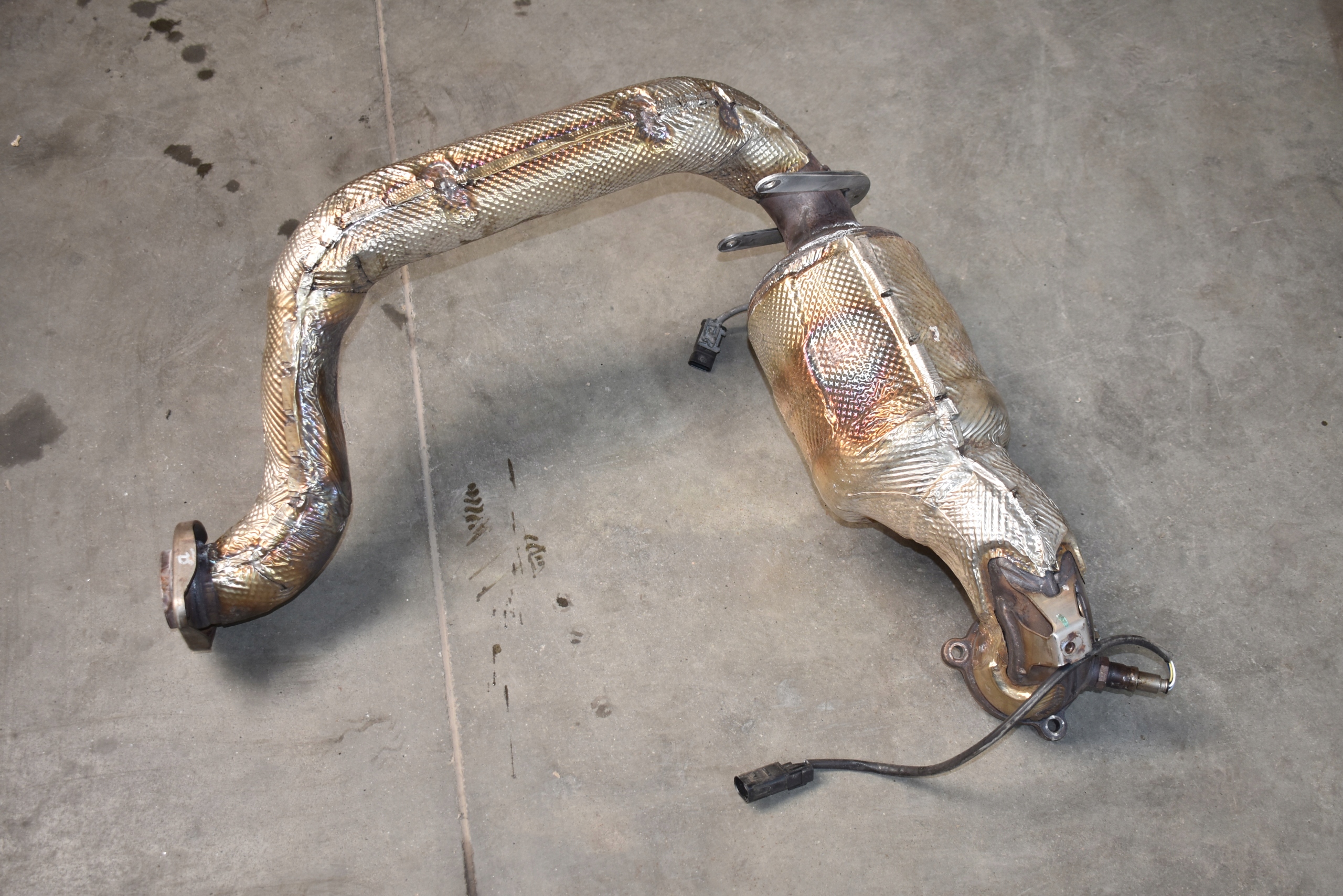 IDEALNY catalyst MERCEDES GLA H247 GLB X247 260920 1