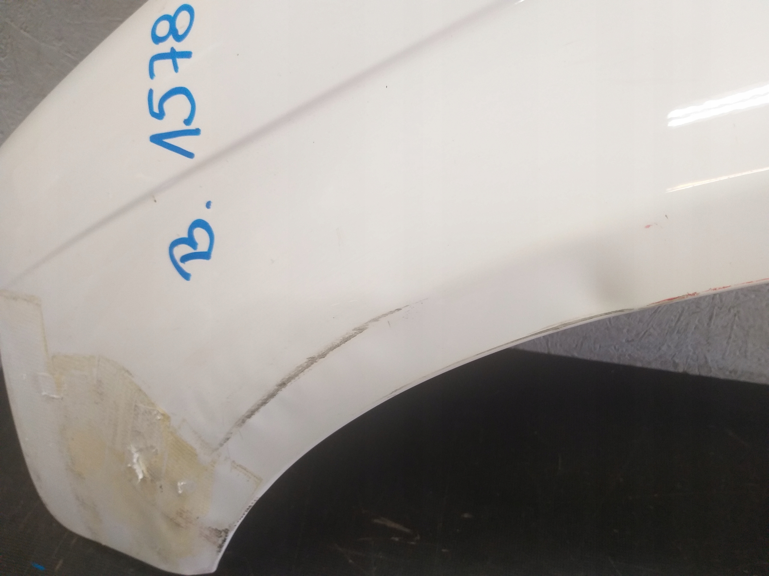 fender front left AUDI A3 8P LIFT 08-12