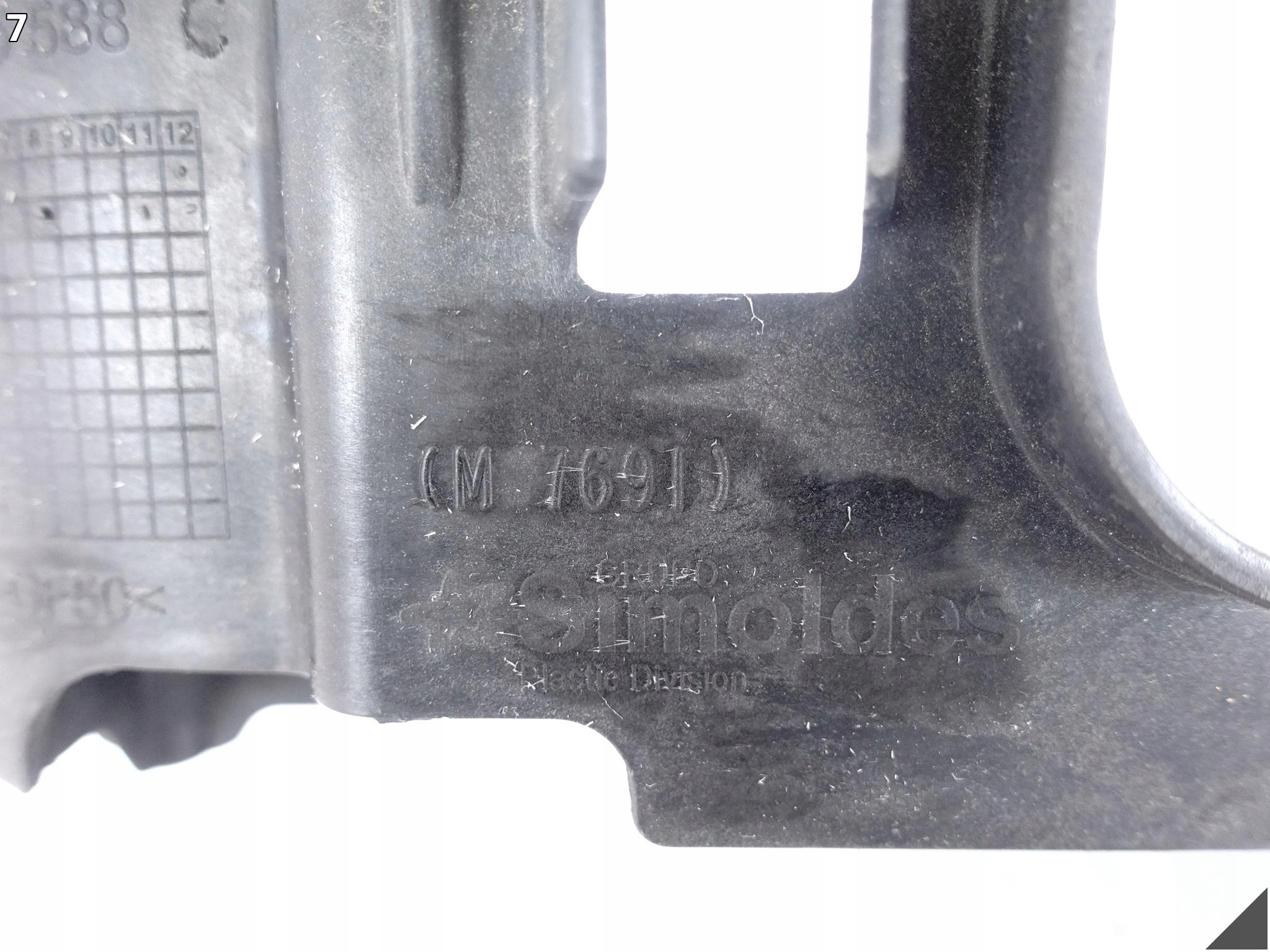 SKODA FABIA III 3 6V0 14-21 bar, wall console front 6V0805588C