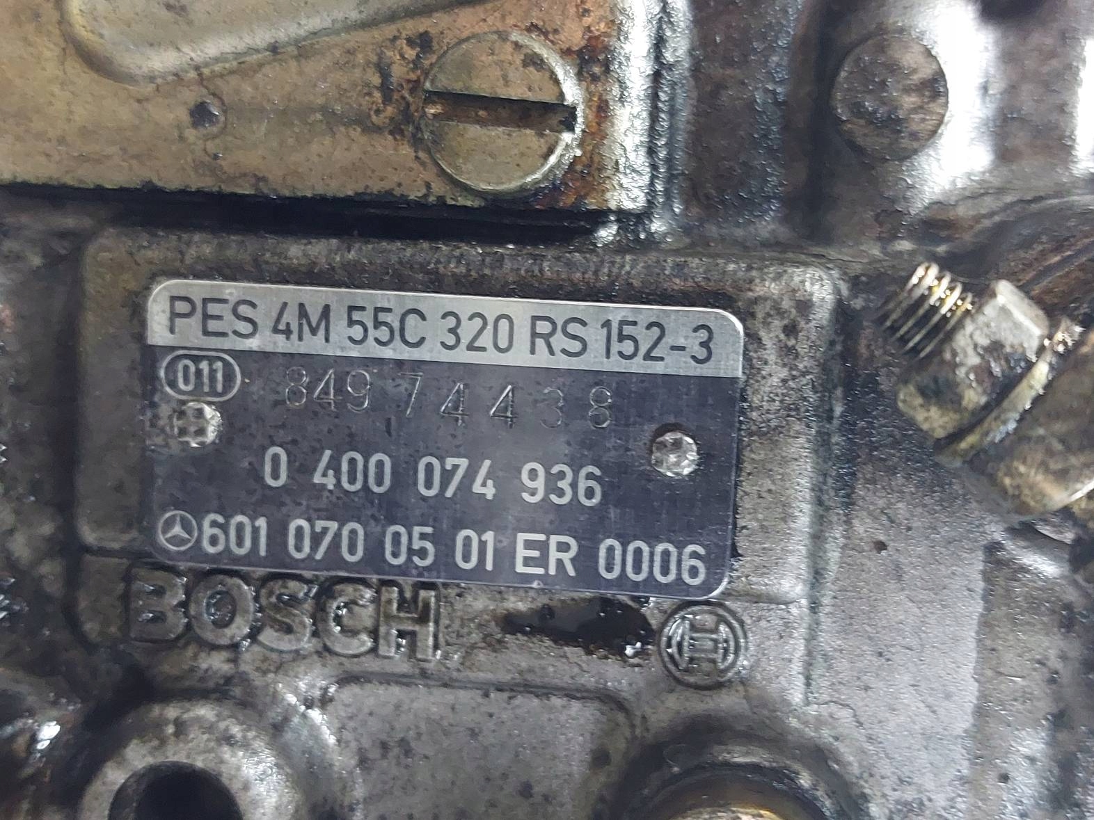 Einspritzpumpe MERCEDES-BENZ W201 190 6010700501
